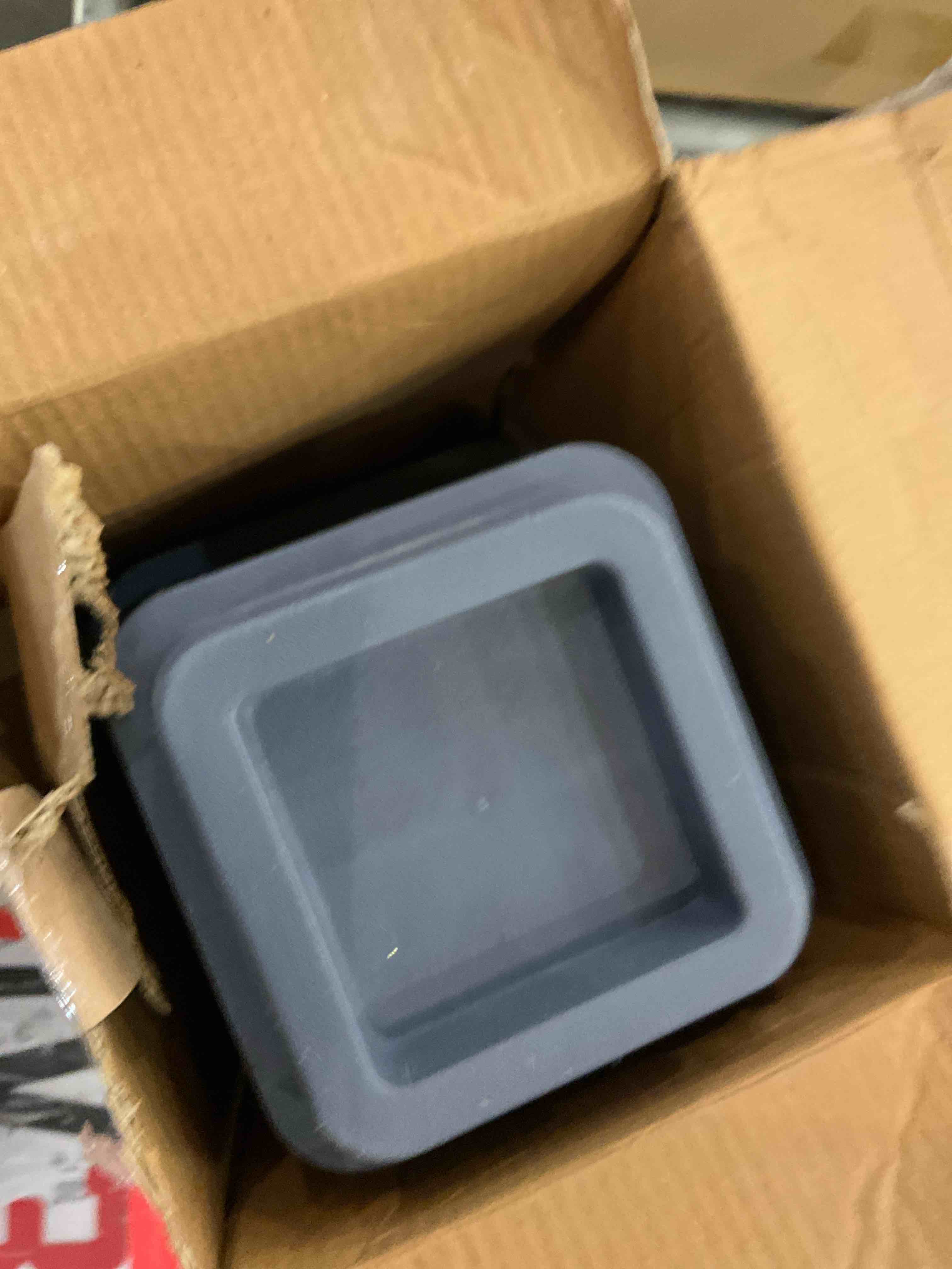 https://s3.amazonaws.com/lotting-images-prod/BargainHunt/EXS01321827_1712760378884.jpeg