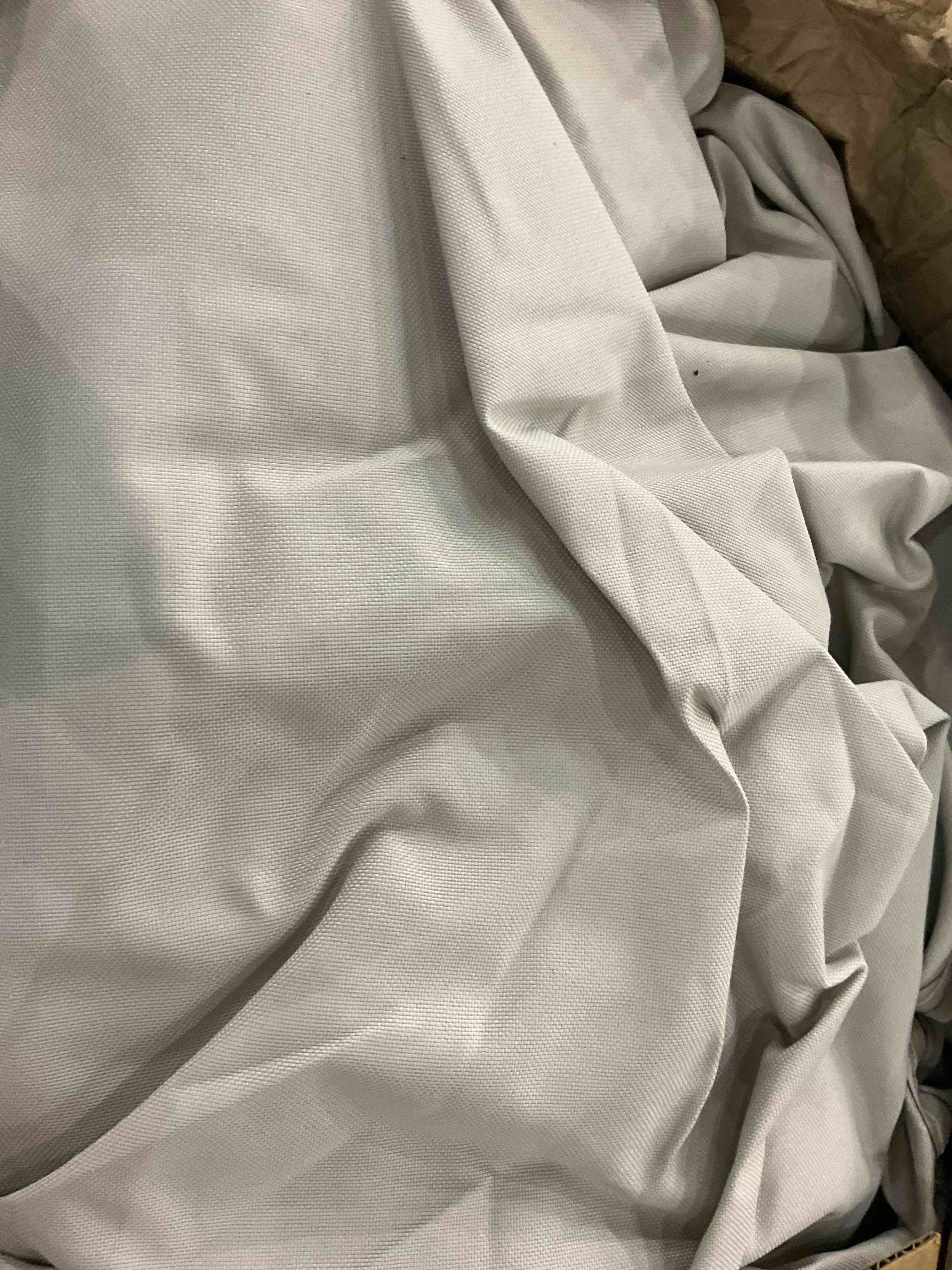 https://s3.amazonaws.com/lotting-images-prod/BargainHunt/EXS01321981_1712844196277.jpeg