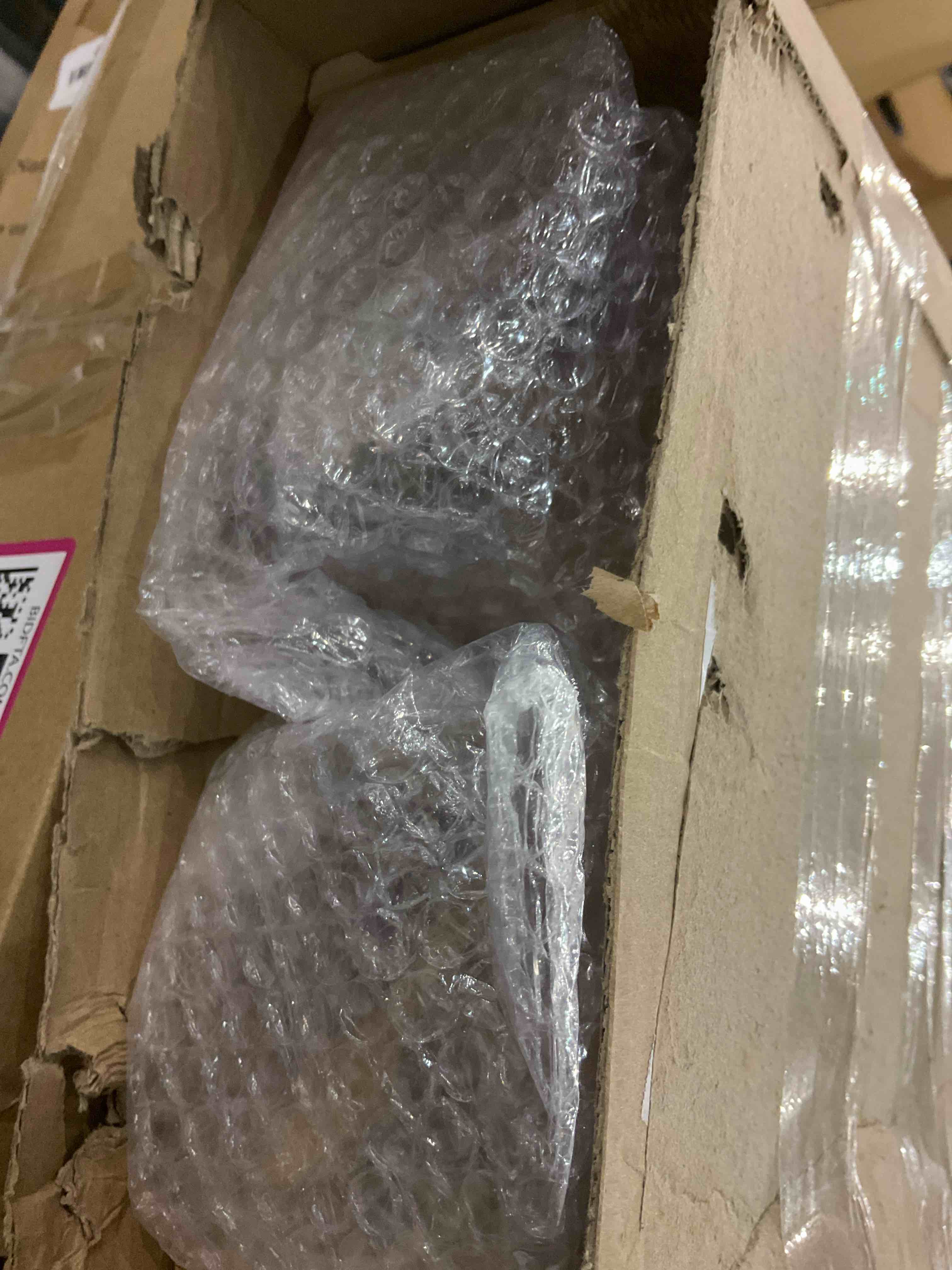 https://s3.amazonaws.com/lotting-images-prod/BargainHunt/EXS01322138_1712057175494.jpeg