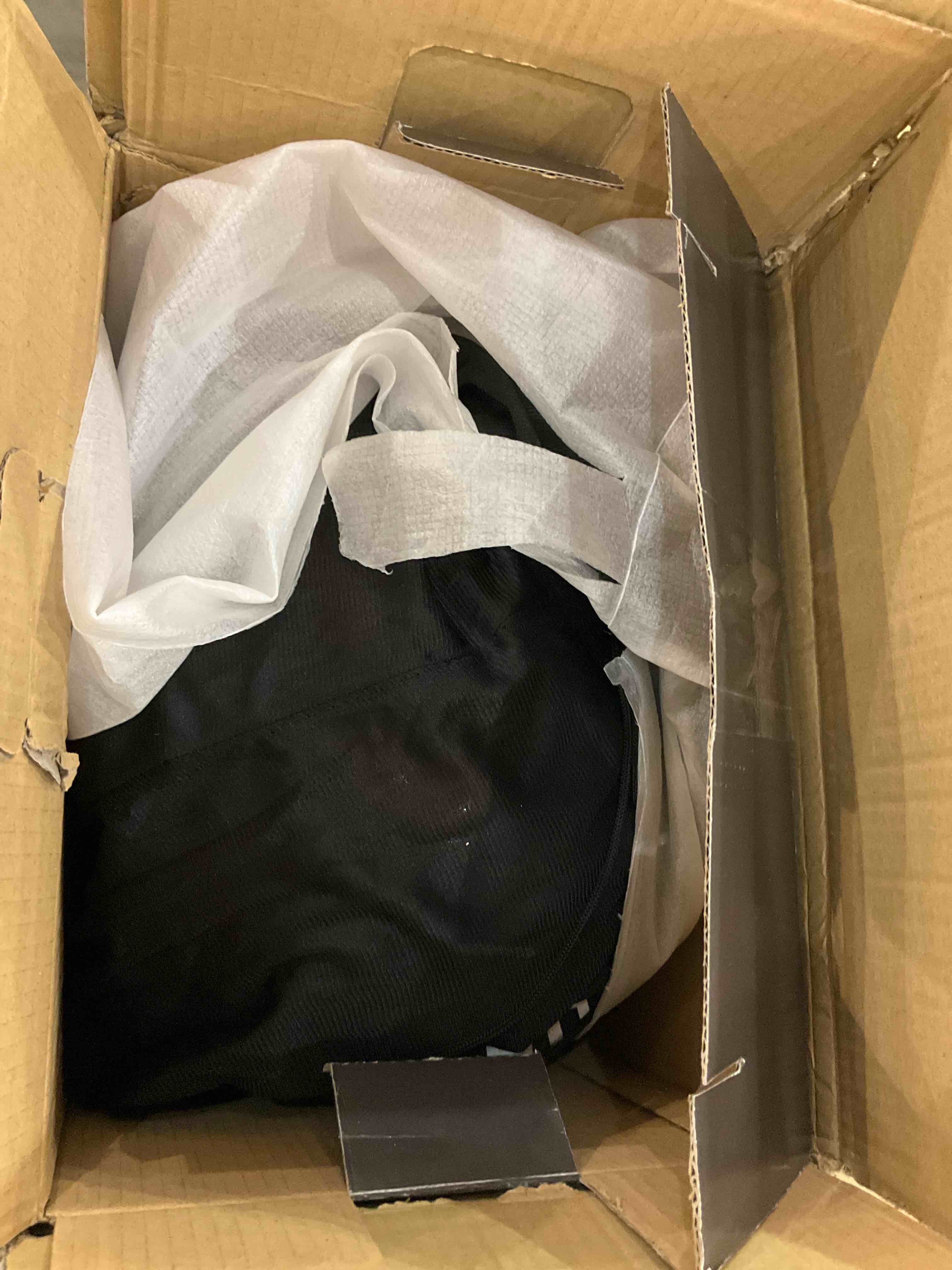 https://s3.amazonaws.com/lotting-images-prod/BargainHunt/EXS01322235_1712152083447.jpeg