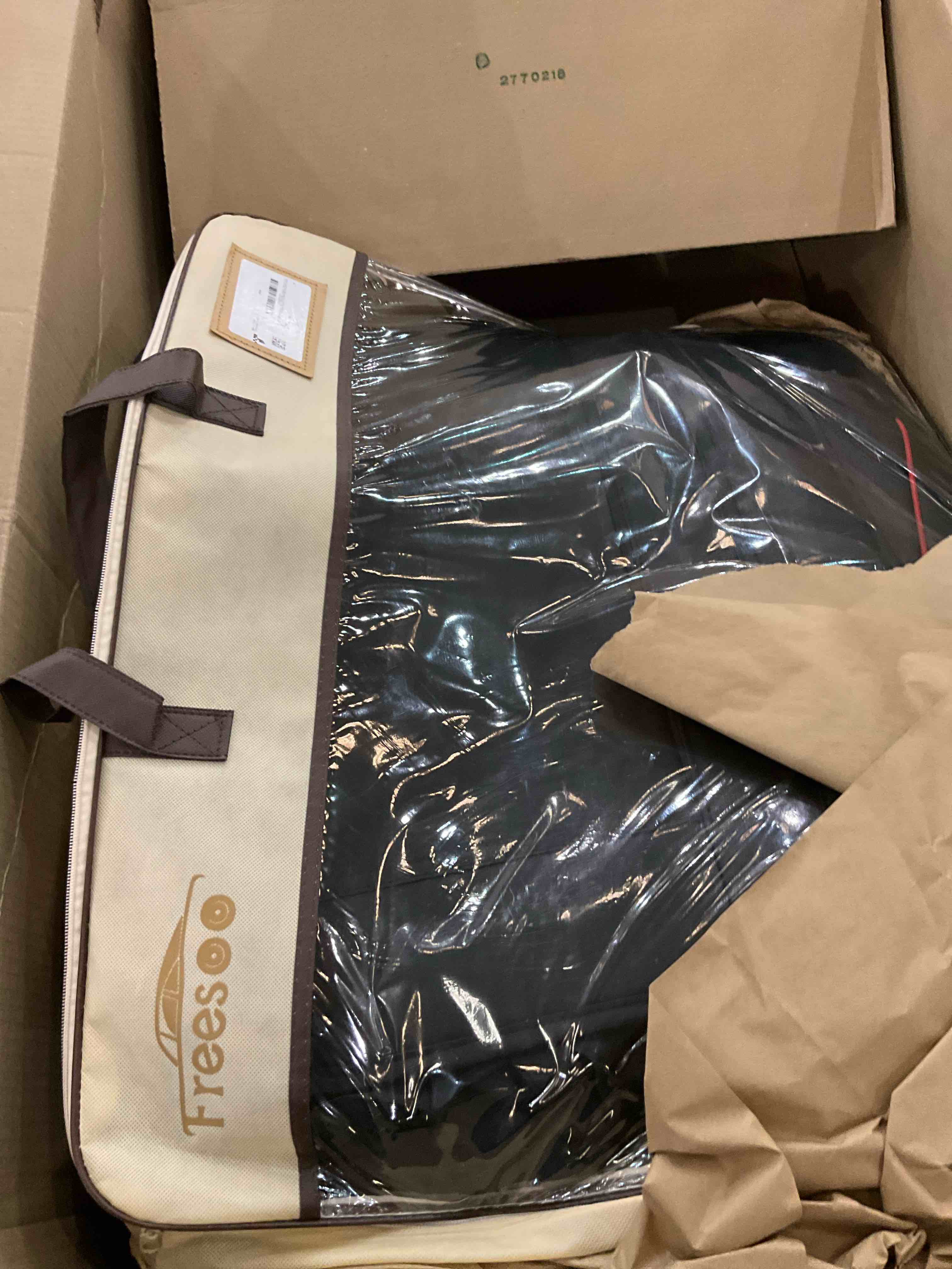 https://s3.amazonaws.com/lotting-images-prod/BargainHunt/EXS01322239_1712152656090.jpeg