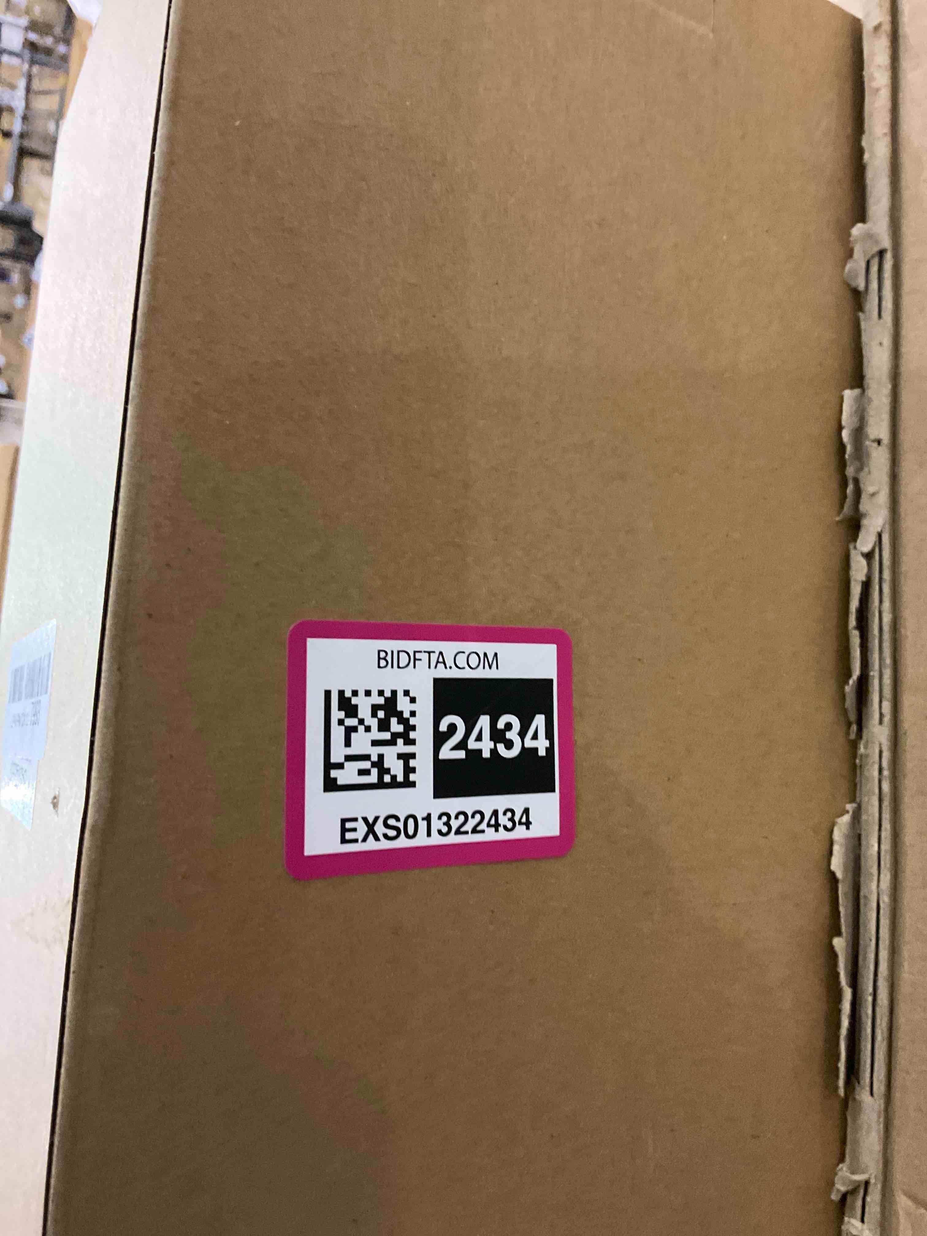 https://s3.amazonaws.com/lotting-images-prod/BargainHunt/EXS01322434_1712662202598.jpeg