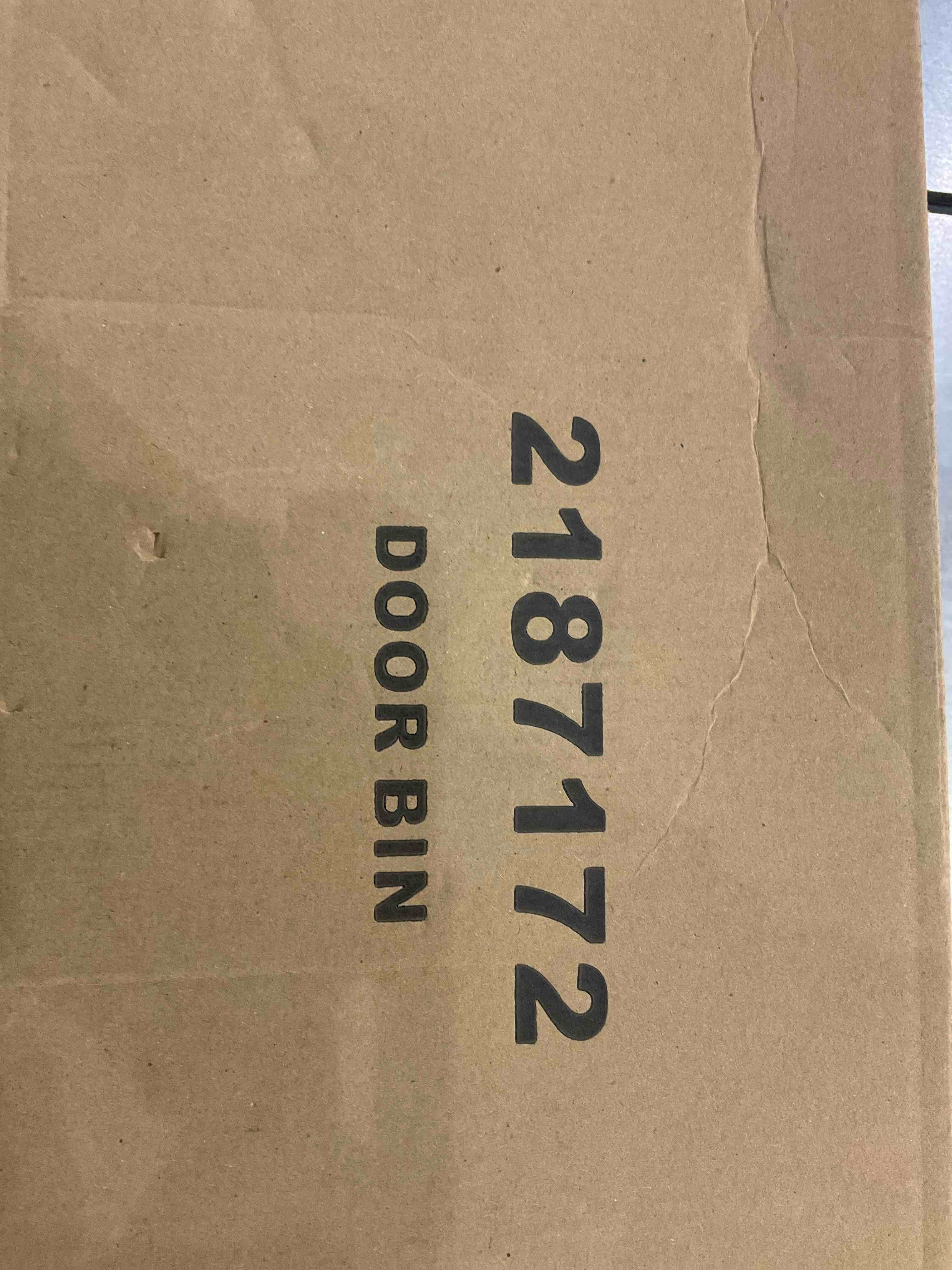 https://s3.amazonaws.com/lotting-images-prod/BargainHunt/EXS01322633_1712321013652.jpeg