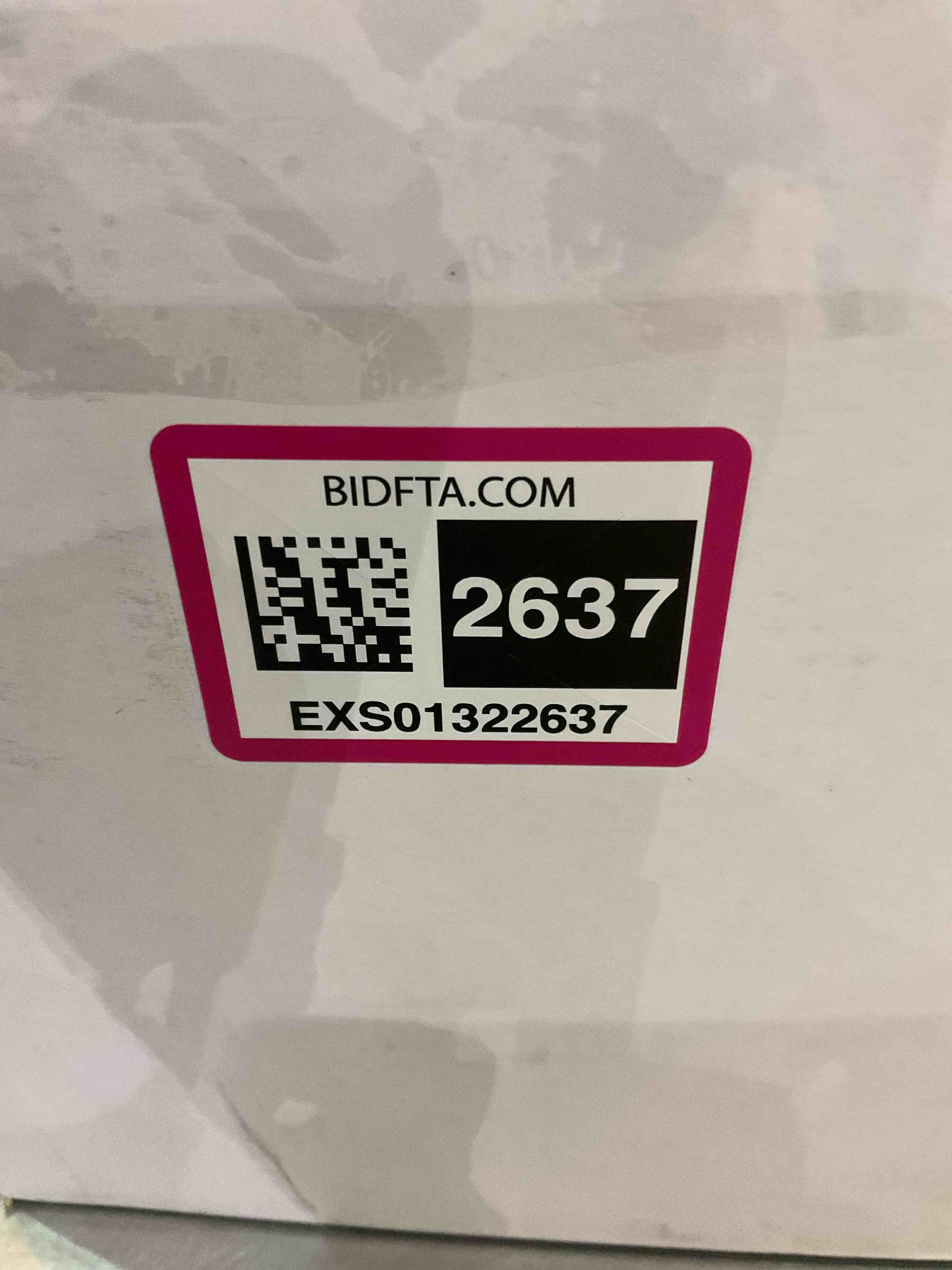 https://s3.amazonaws.com/lotting-images-prod/BargainHunt/EXS01322637_1712321511524.jpeg