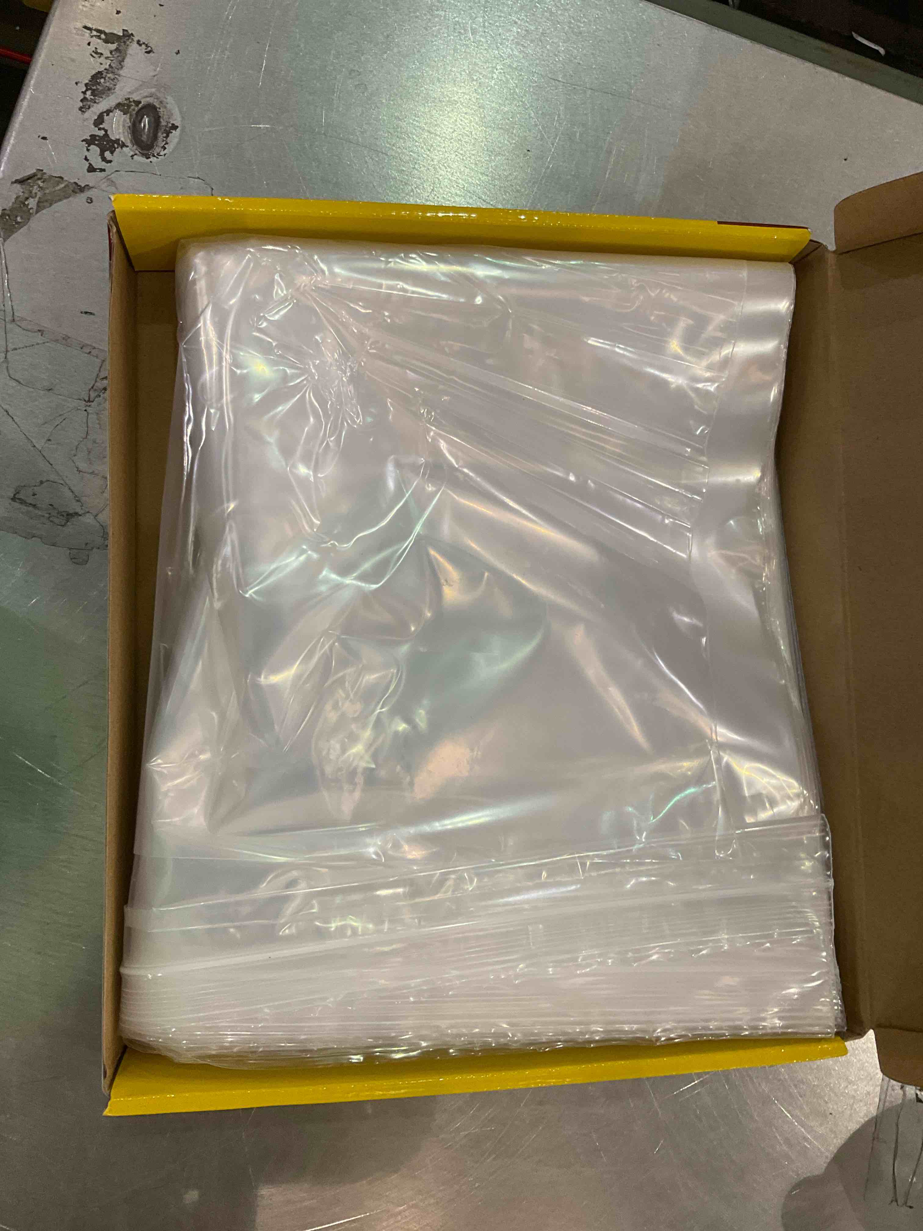 https://s3.amazonaws.com/lotting-images-prod/BargainHunt/EXS01322962_1712683942638.jpeg