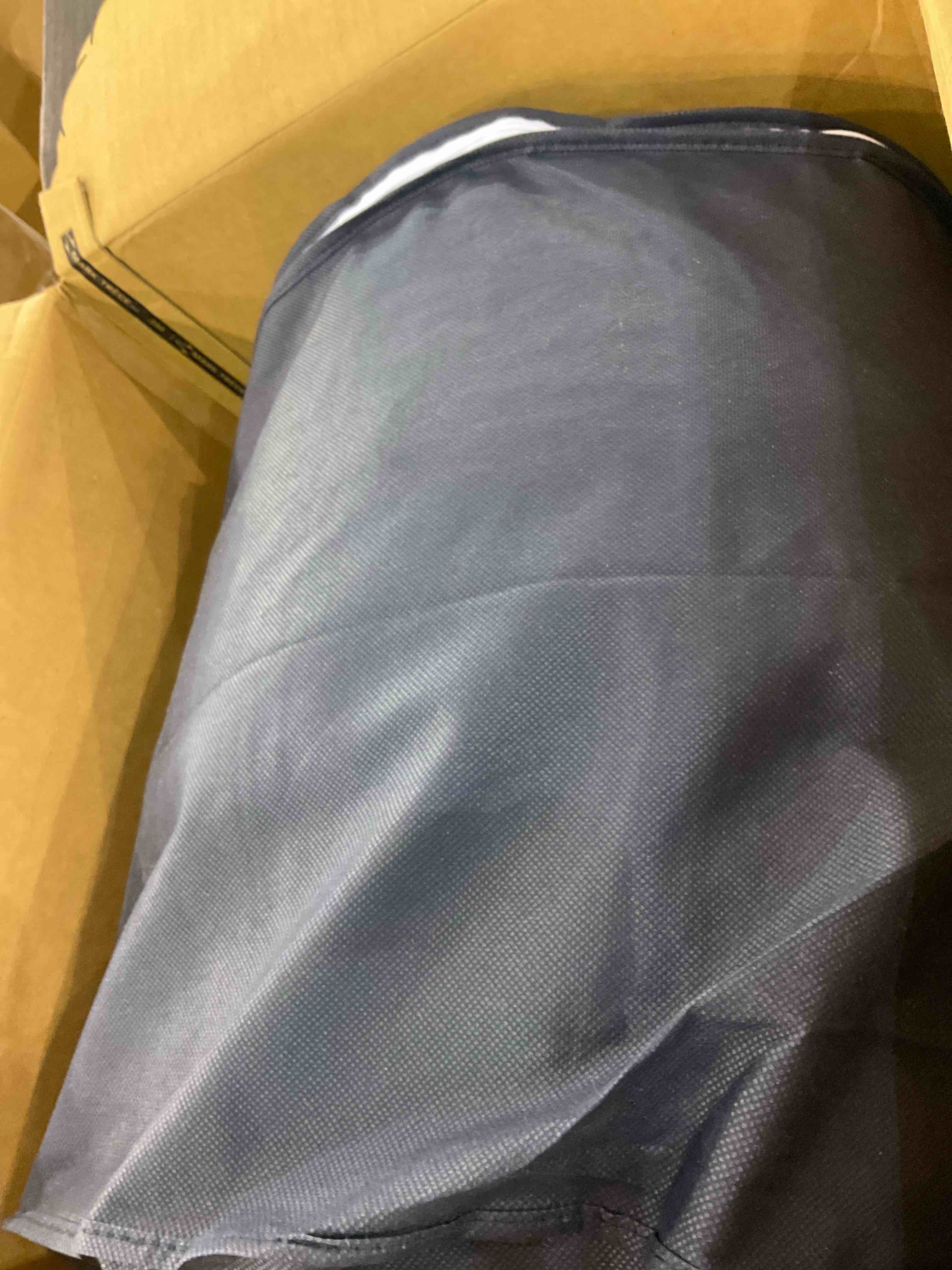 https://s3.amazonaws.com/lotting-images-prod/BargainHunt/EXS01322972_1712688215571.jpeg