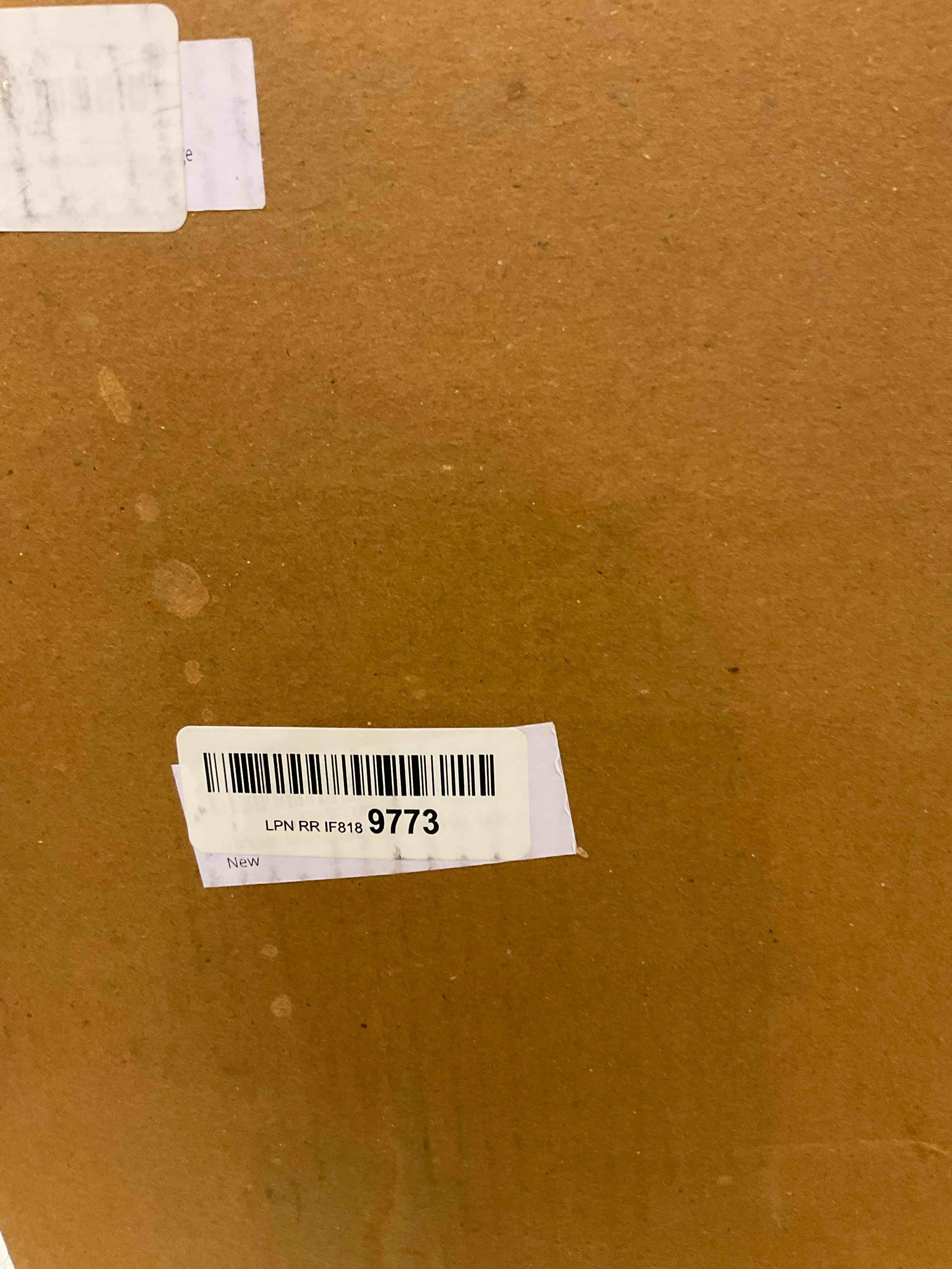 https://s3.amazonaws.com/lotting-images-prod/BargainHunt/EXS01323118_1711731129796.jpeg