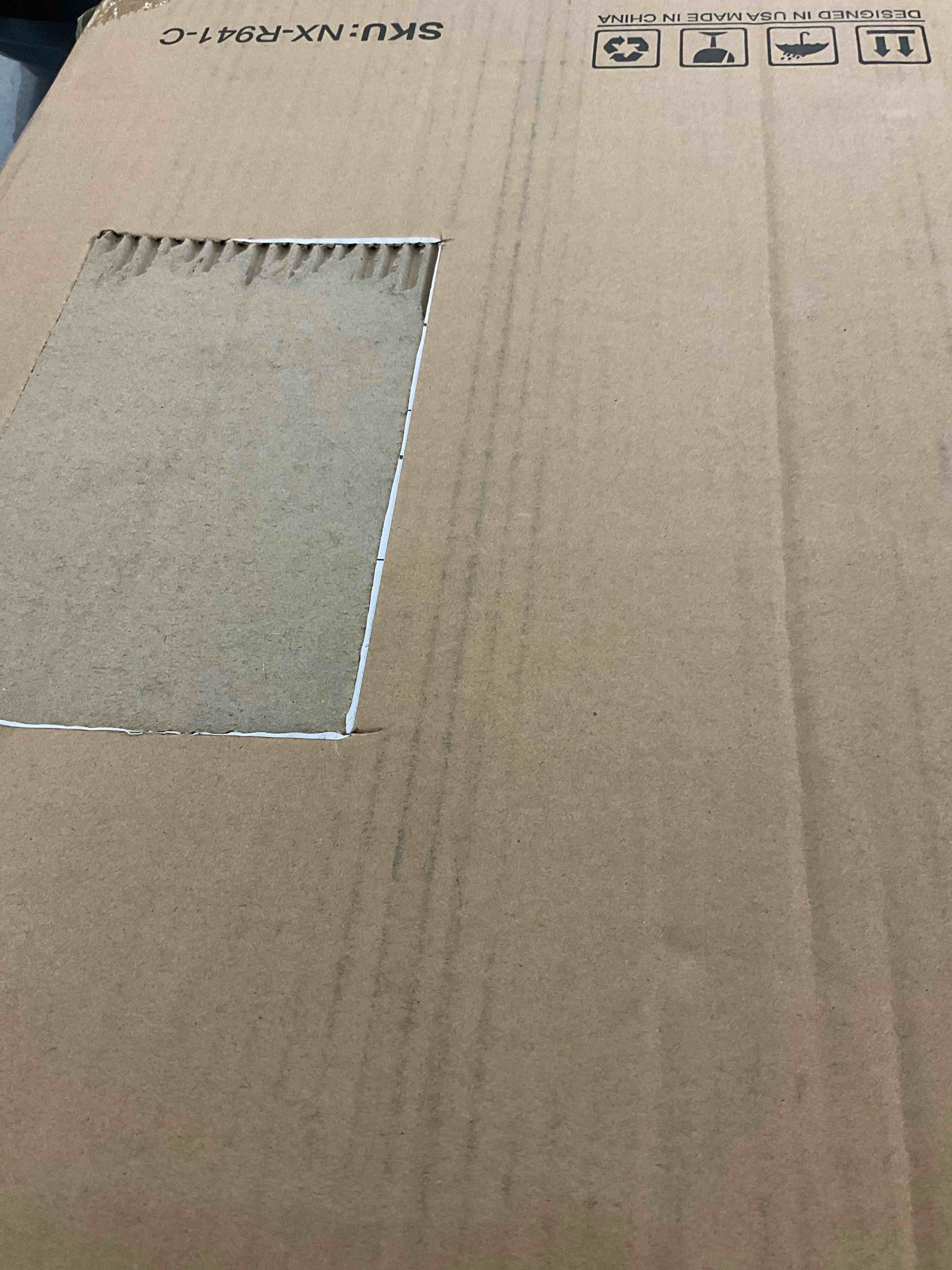 https://s3.amazonaws.com/lotting-images-prod/BargainHunt/EXS01323121_1711731645821.jpeg