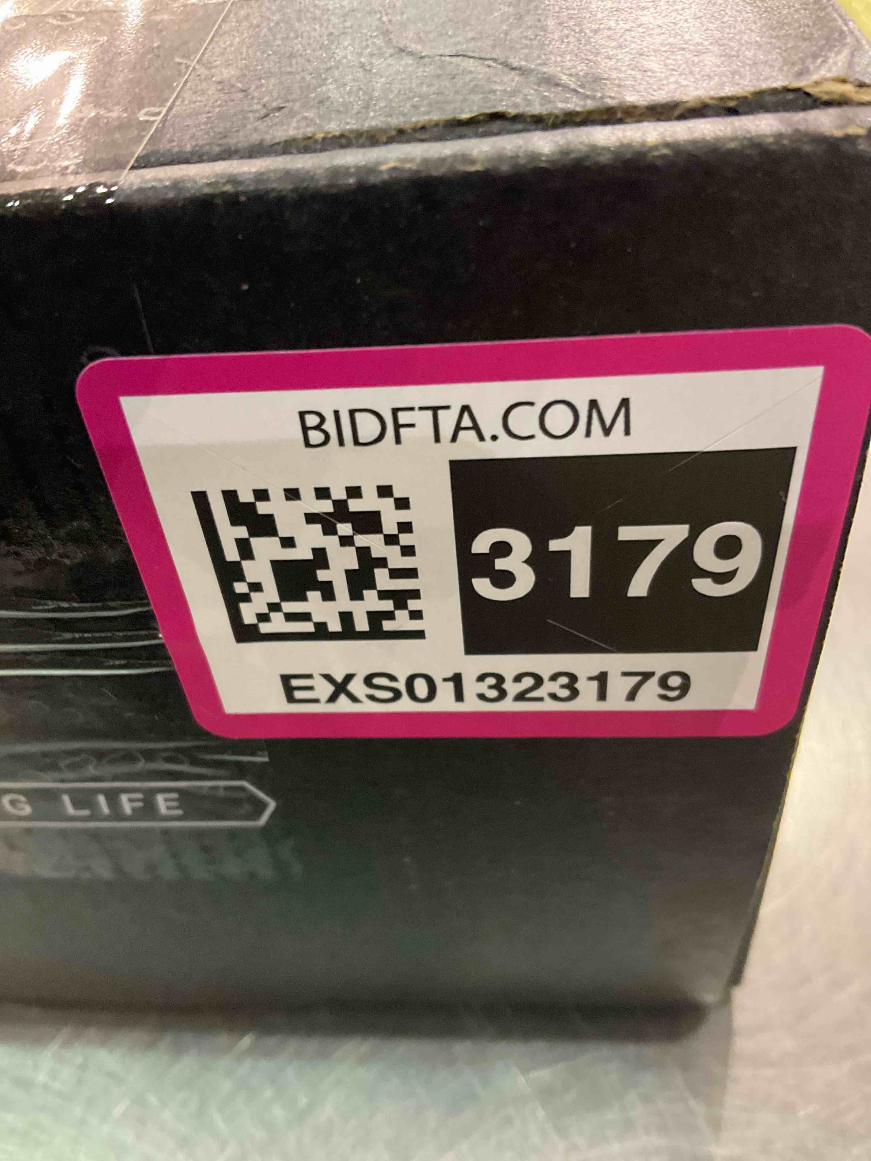 https://s3.amazonaws.com/lotting-images-prod/BargainHunt/EXS01323179_1711972878785.jpeg