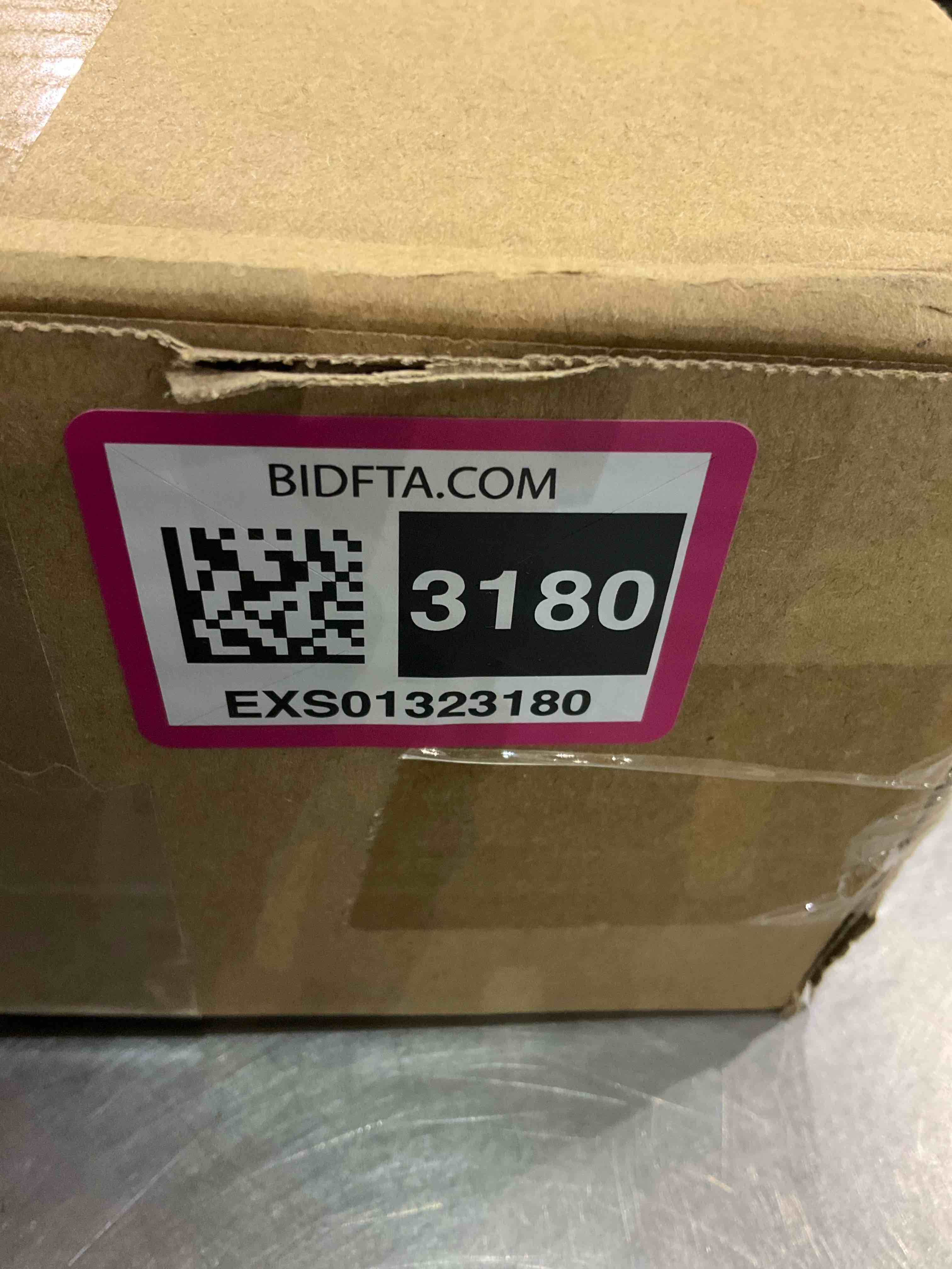 https://s3.amazonaws.com/lotting-images-prod/BargainHunt/EXS01323180_1711972972048.jpeg