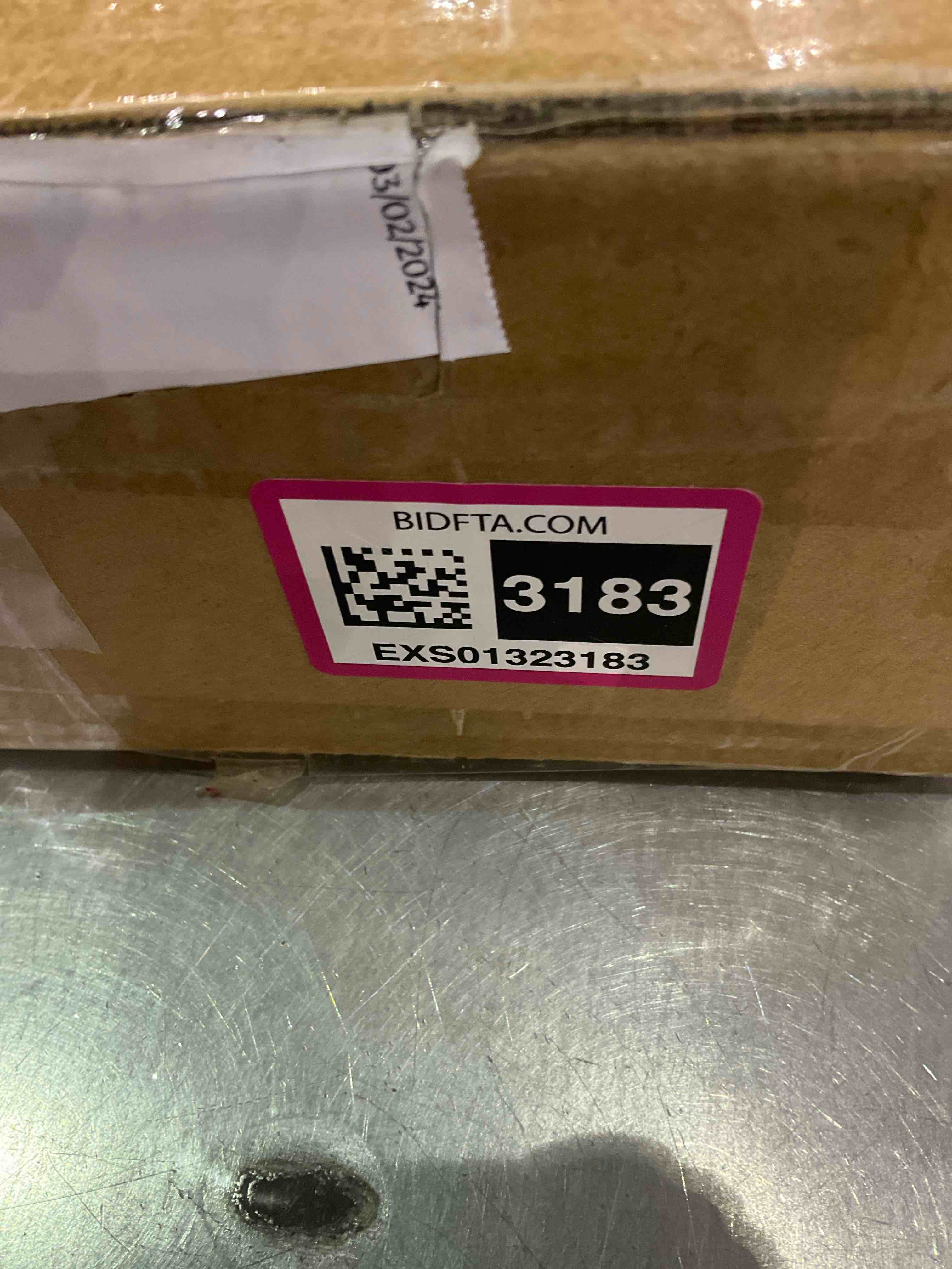 https://s3.amazonaws.com/lotting-images-prod/BargainHunt/EXS01323183_1711973390410.jpeg