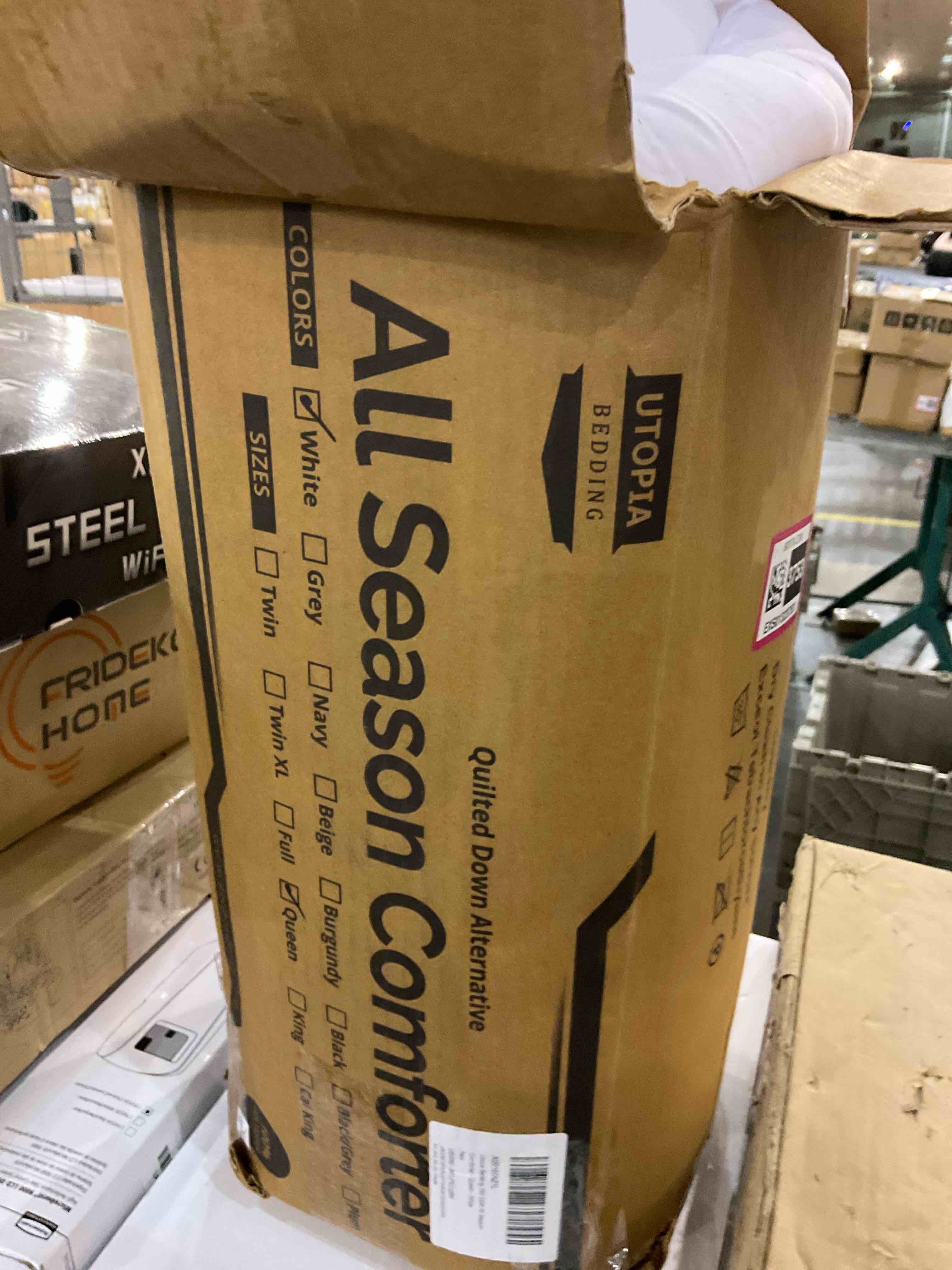 https://s3.amazonaws.com/lotting-images-prod/BargainHunt/EXS01323753_1713785357490.jpeg