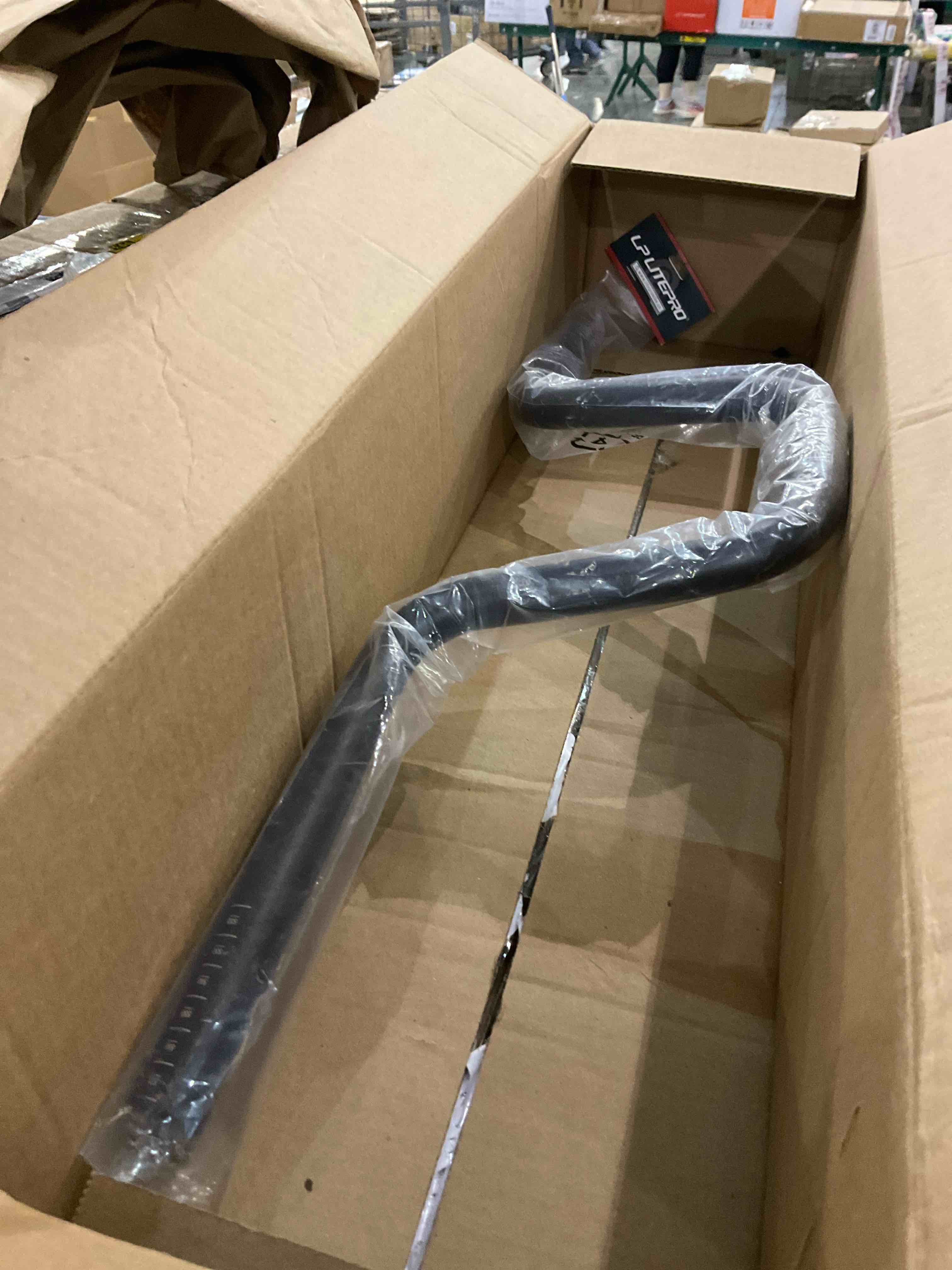 https://s3.amazonaws.com/lotting-images-prod/BargainHunt/EXS01323772_1713788452970.jpeg