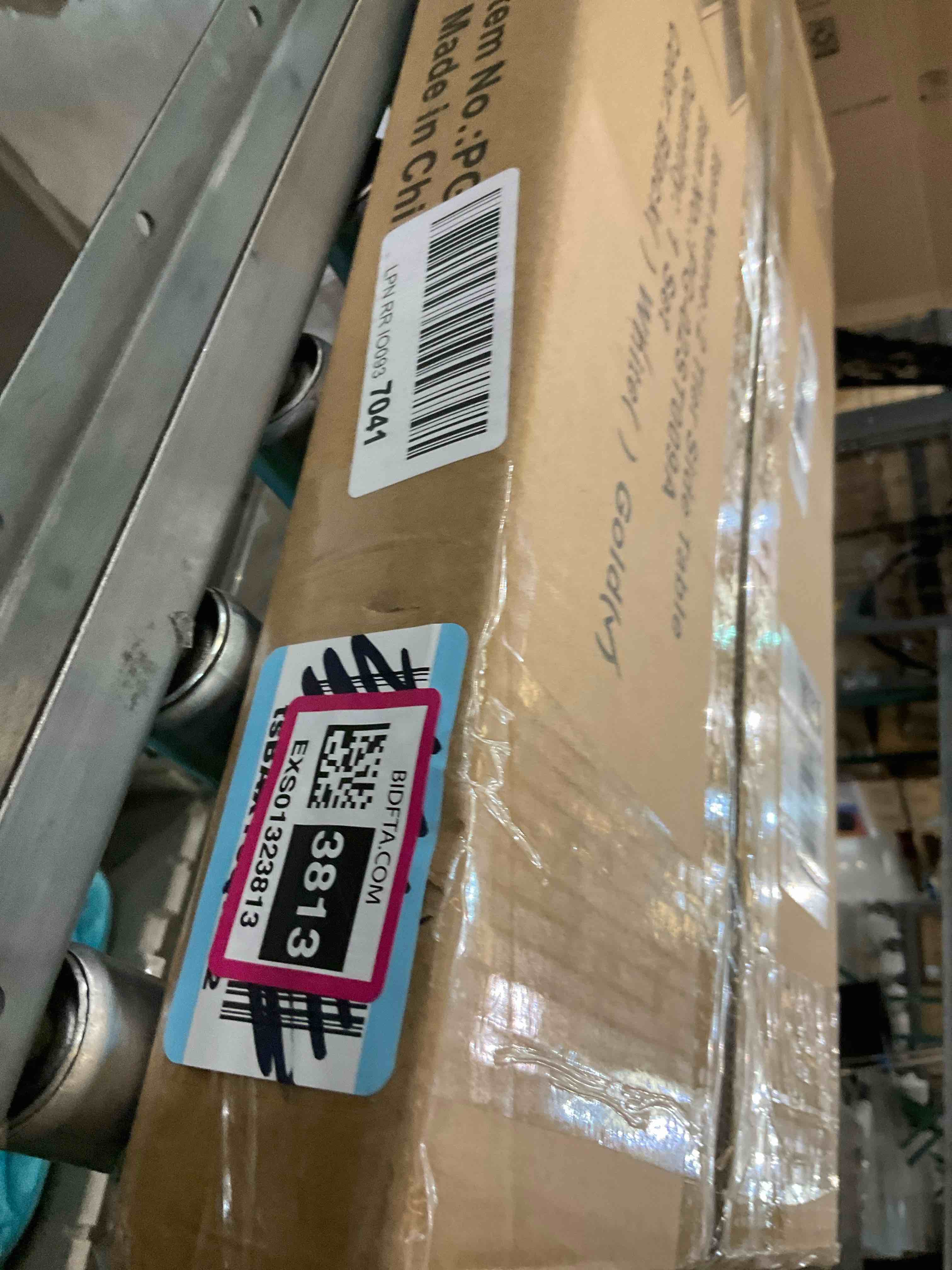 Yusong Small End Table, Narrow Metal Sofa Couch Side Table for Living Room with Storage Shelf, Skinny Beside Table Night Stands for Bedroom, Small Spaces, Gold