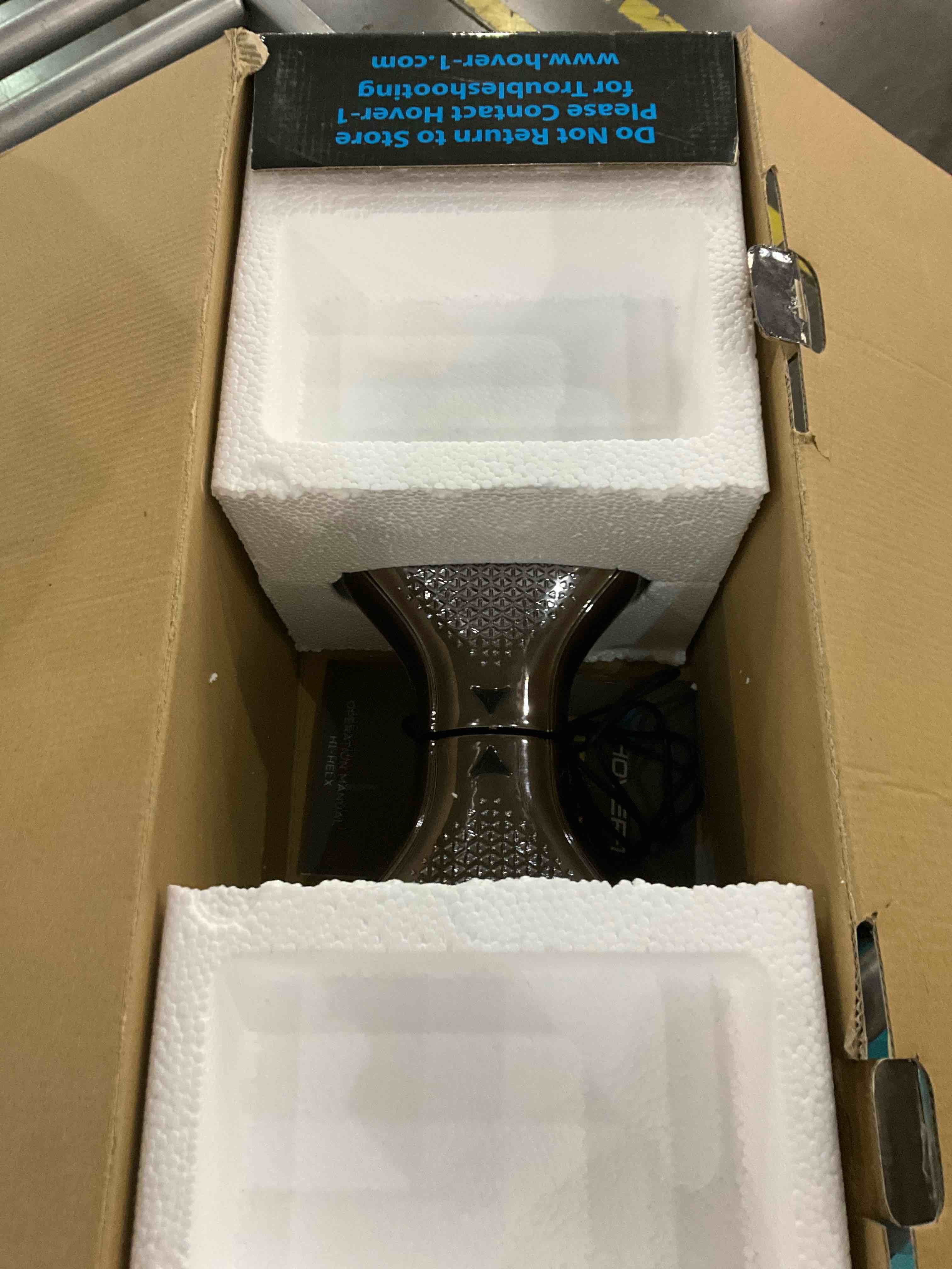 https://s3.amazonaws.com/lotting-images-prod/BargainHunt/EXS01323884_1713870881743.jpeg