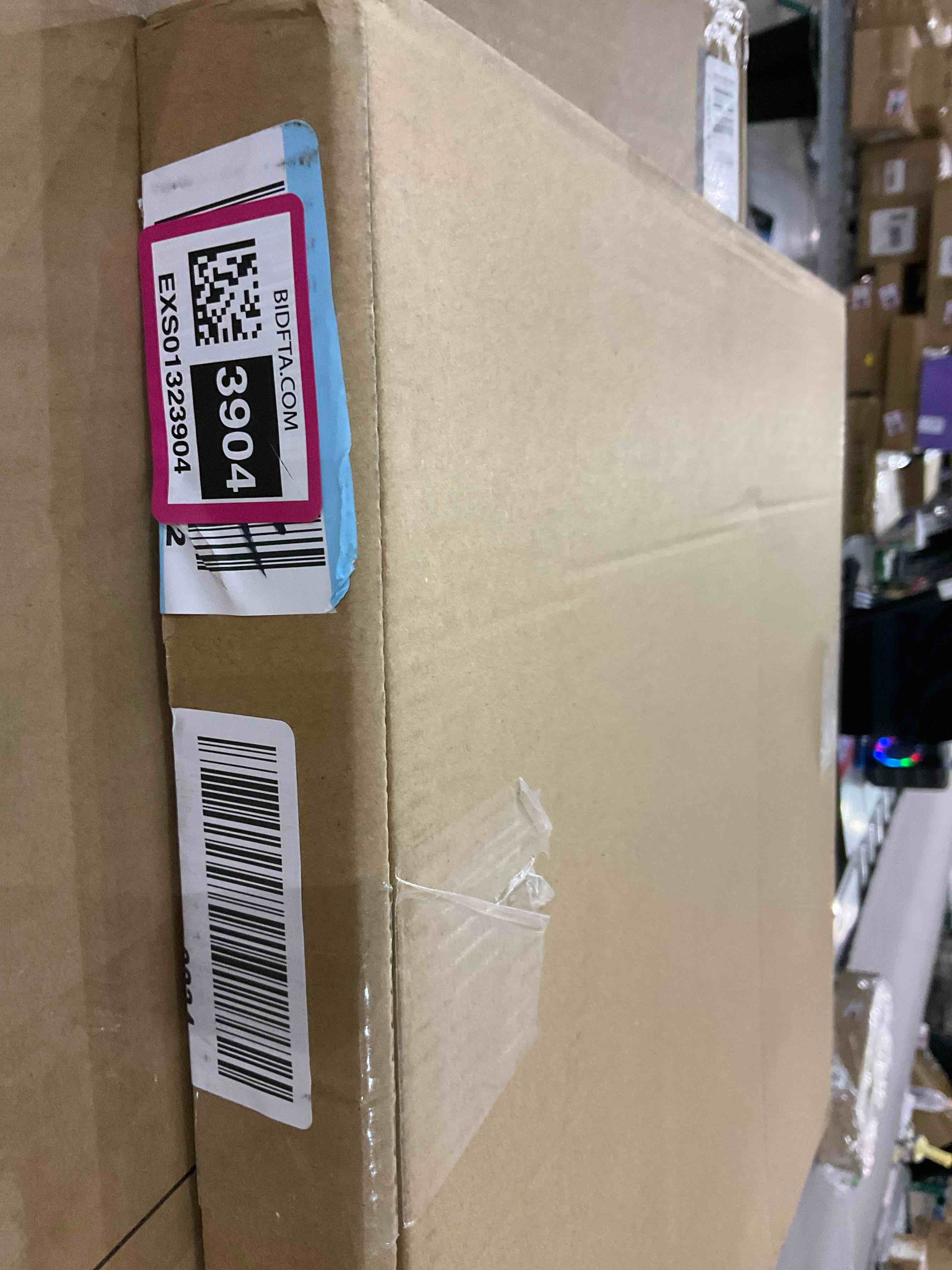 https://s3.amazonaws.com/lotting-images-prod/BargainHunt/EXS01323904_1713873580495.jpeg