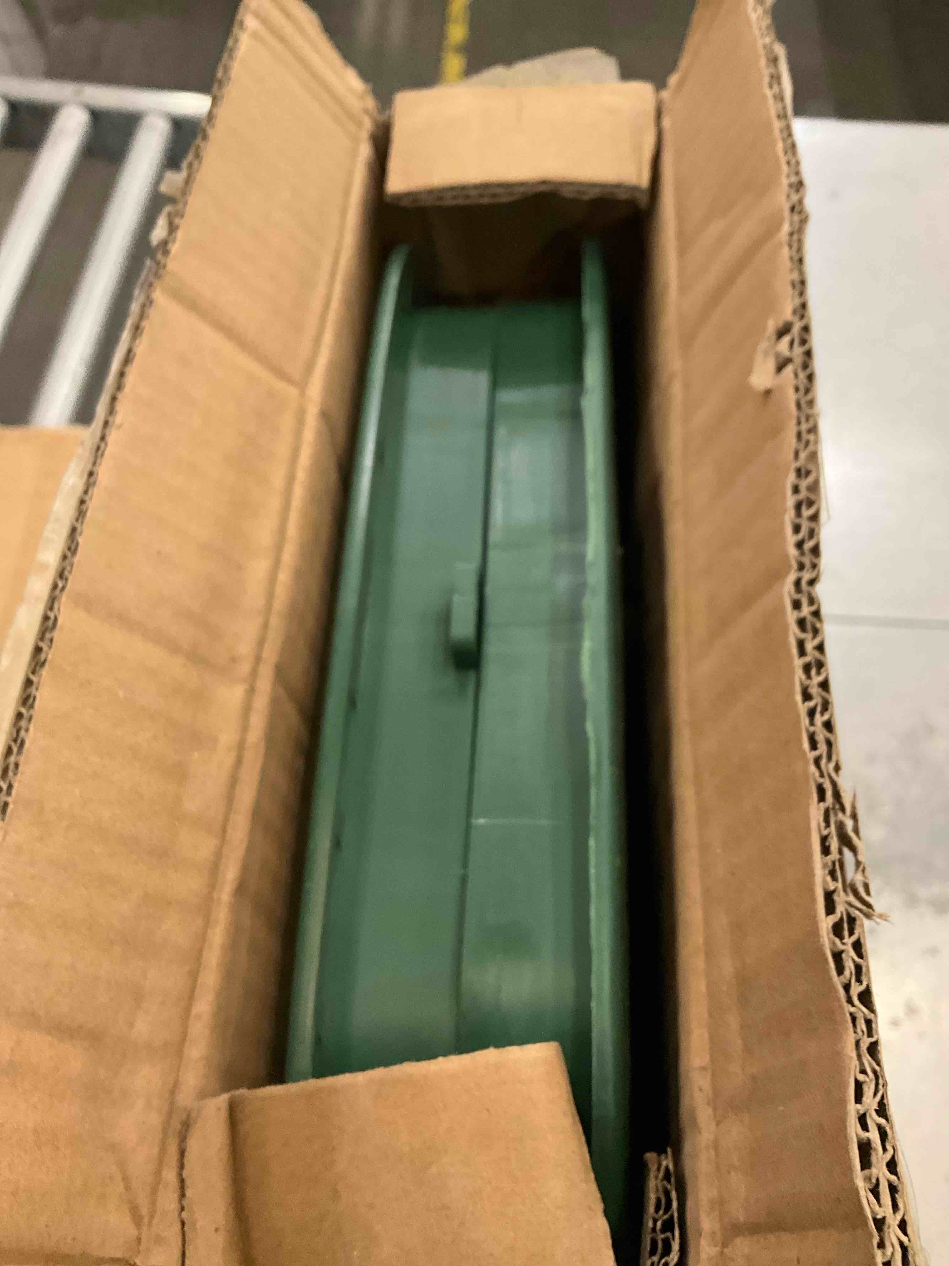 https://s3.amazonaws.com/lotting-images-prod/BargainHunt/EXS01324011_1712169136160.jpeg