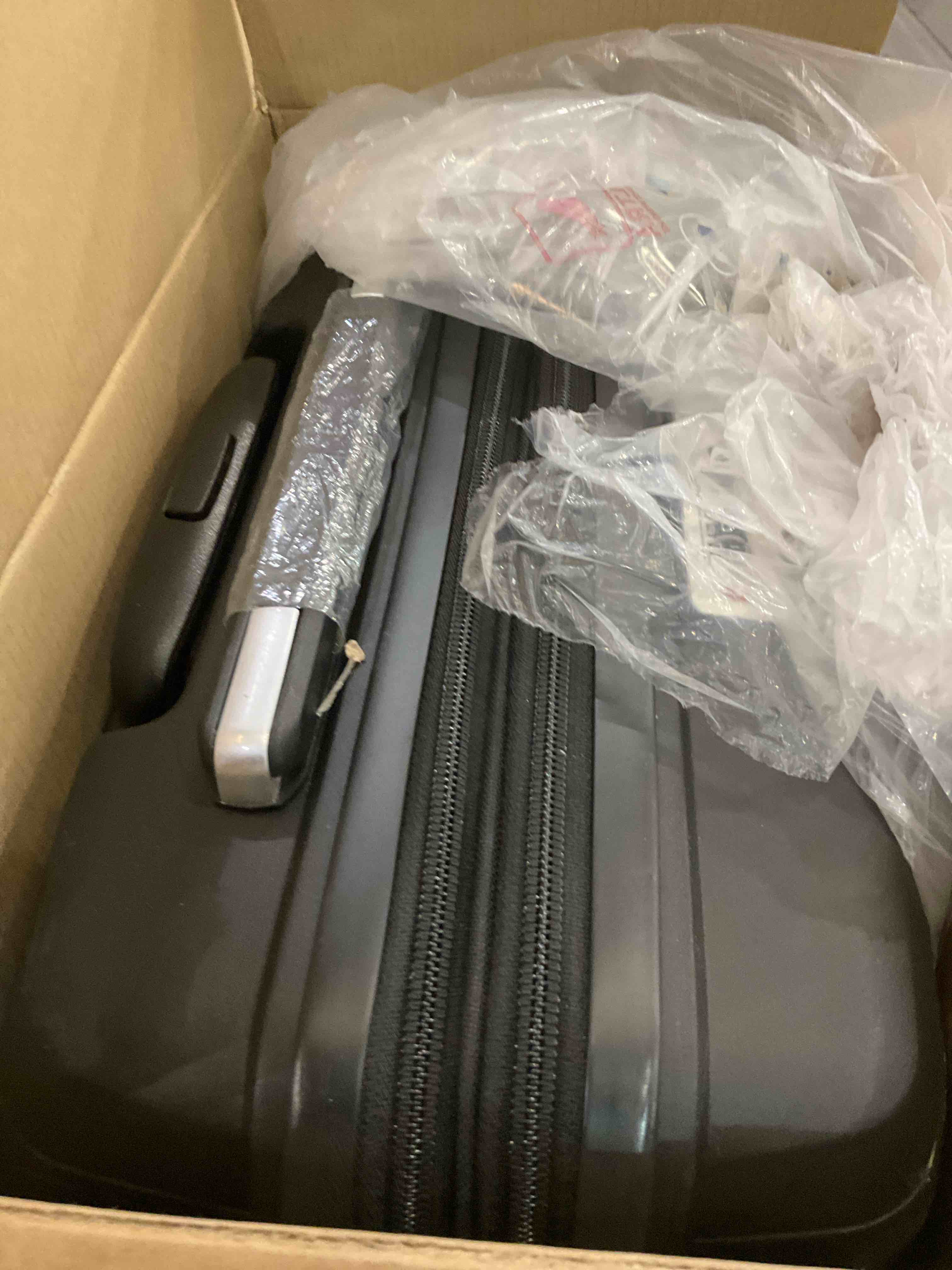 https://s3.amazonaws.com/lotting-images-prod/BargainHunt/EXS01324015_1712169602985.jpeg
