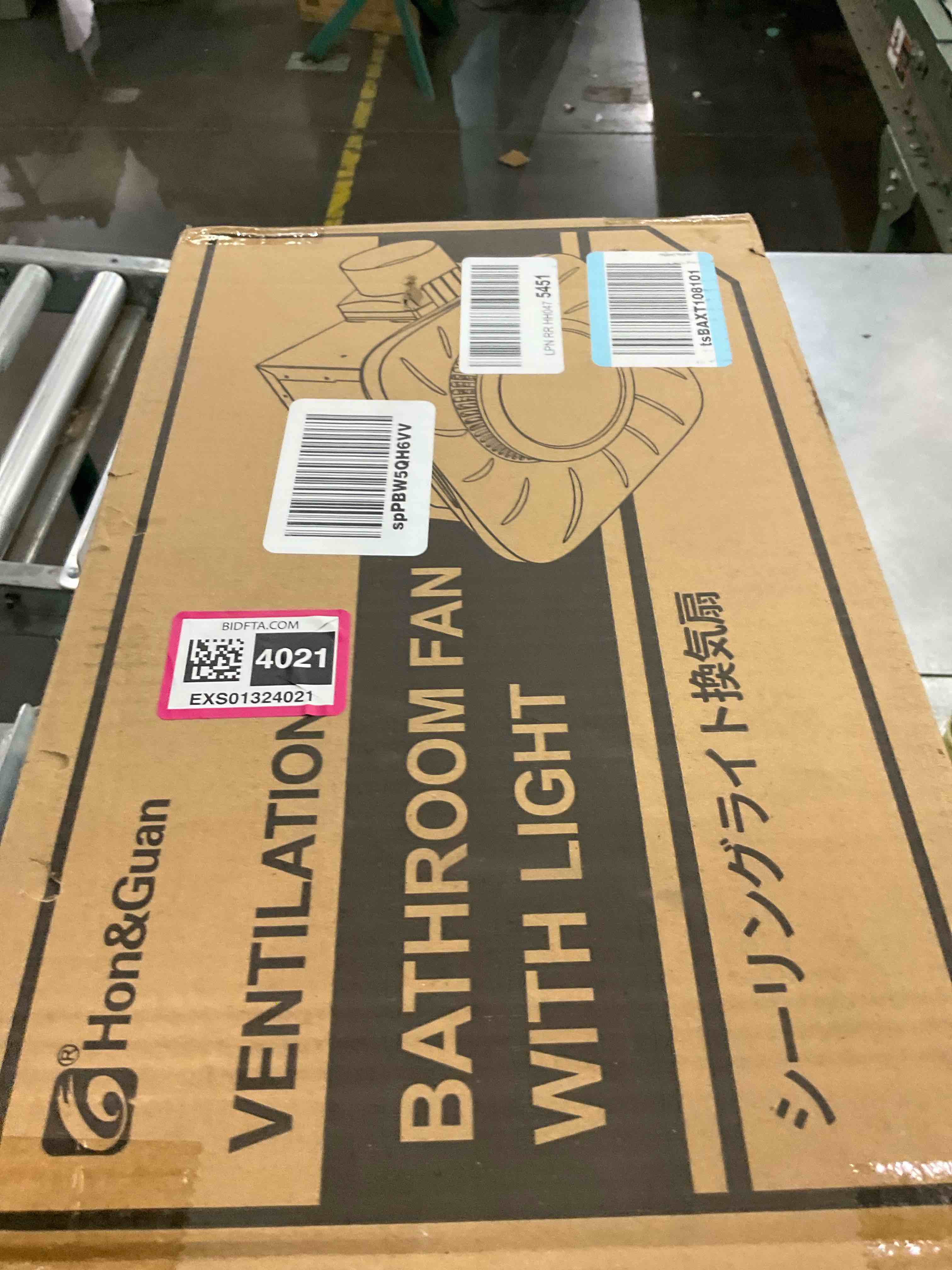 https://s3.amazonaws.com/lotting-images-prod/BargainHunt/EXS01324021_1712170242861.jpeg