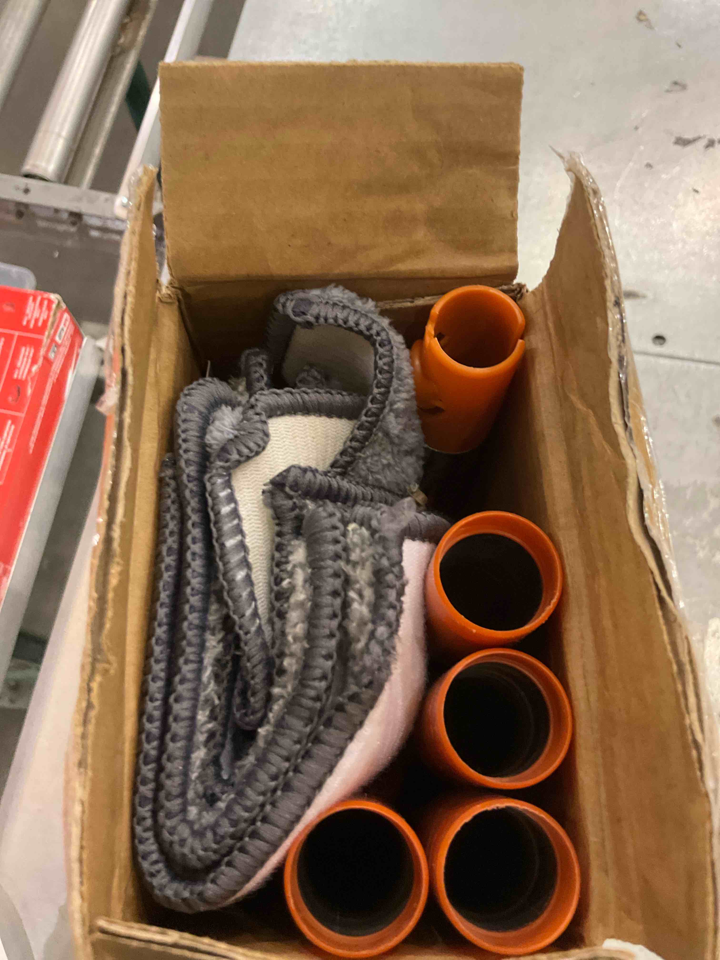 https://s3.amazonaws.com/lotting-images-prod/BargainHunt/EXS01324193_1712257151284.jpeg