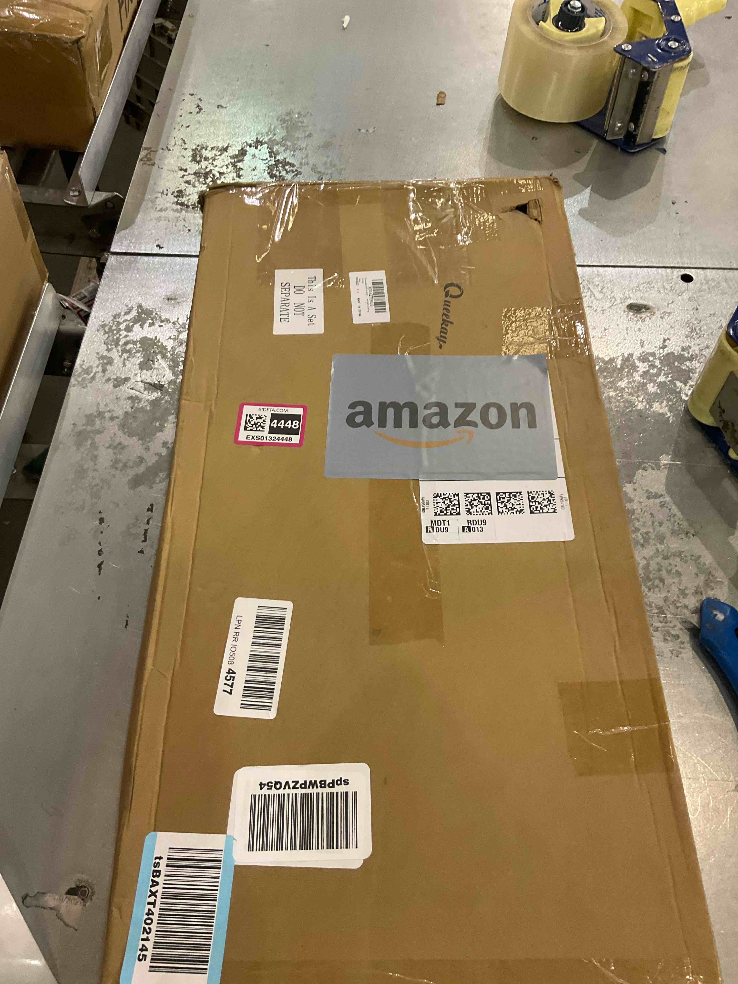 https://s3.amazonaws.com/lotting-images-prod/BargainHunt/EXS01324448_1712597632845.jpeg
