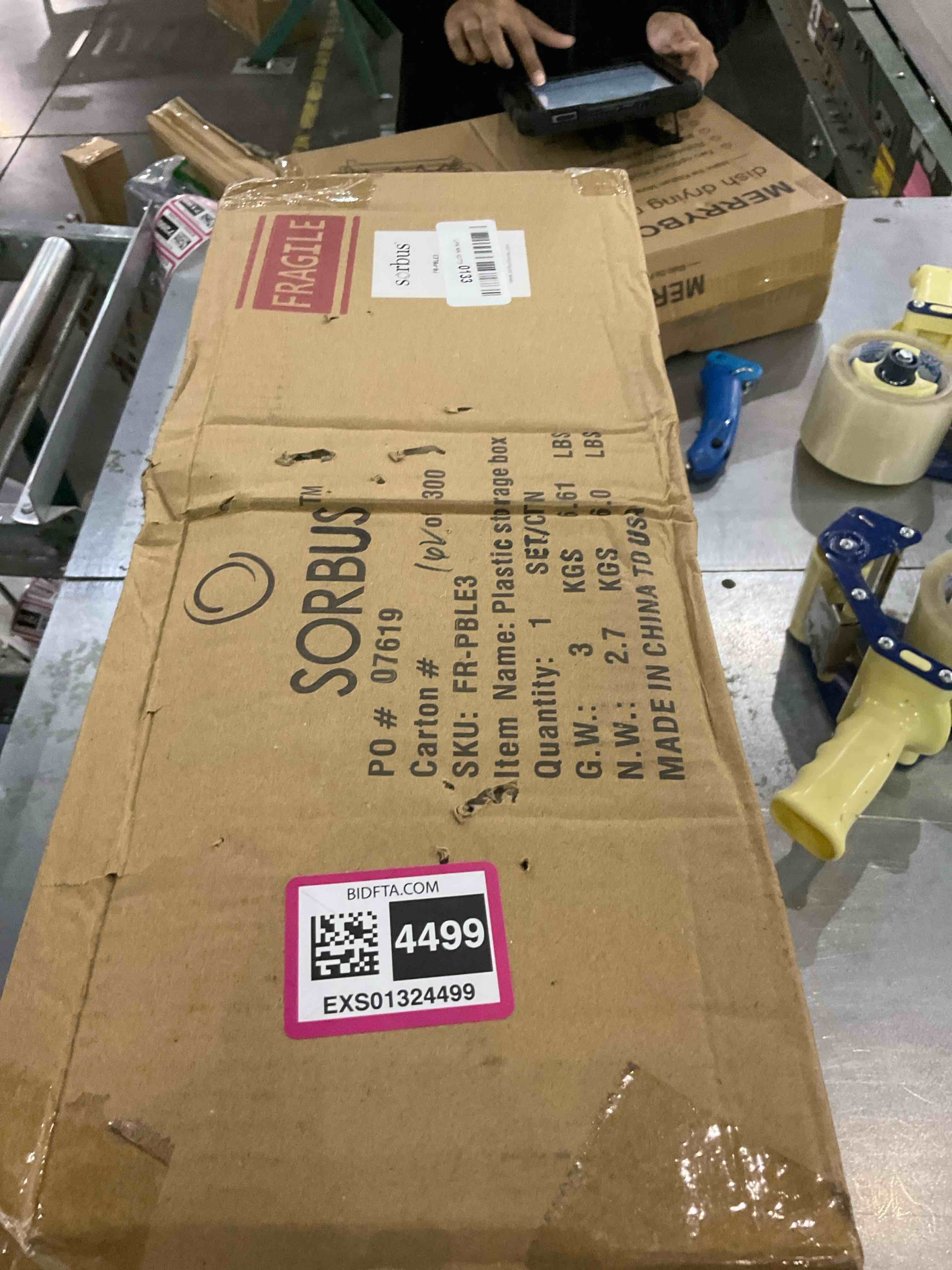 https://s3.amazonaws.com/lotting-images-prod/BargainHunt/EXS01324499_1712665776951.jpeg