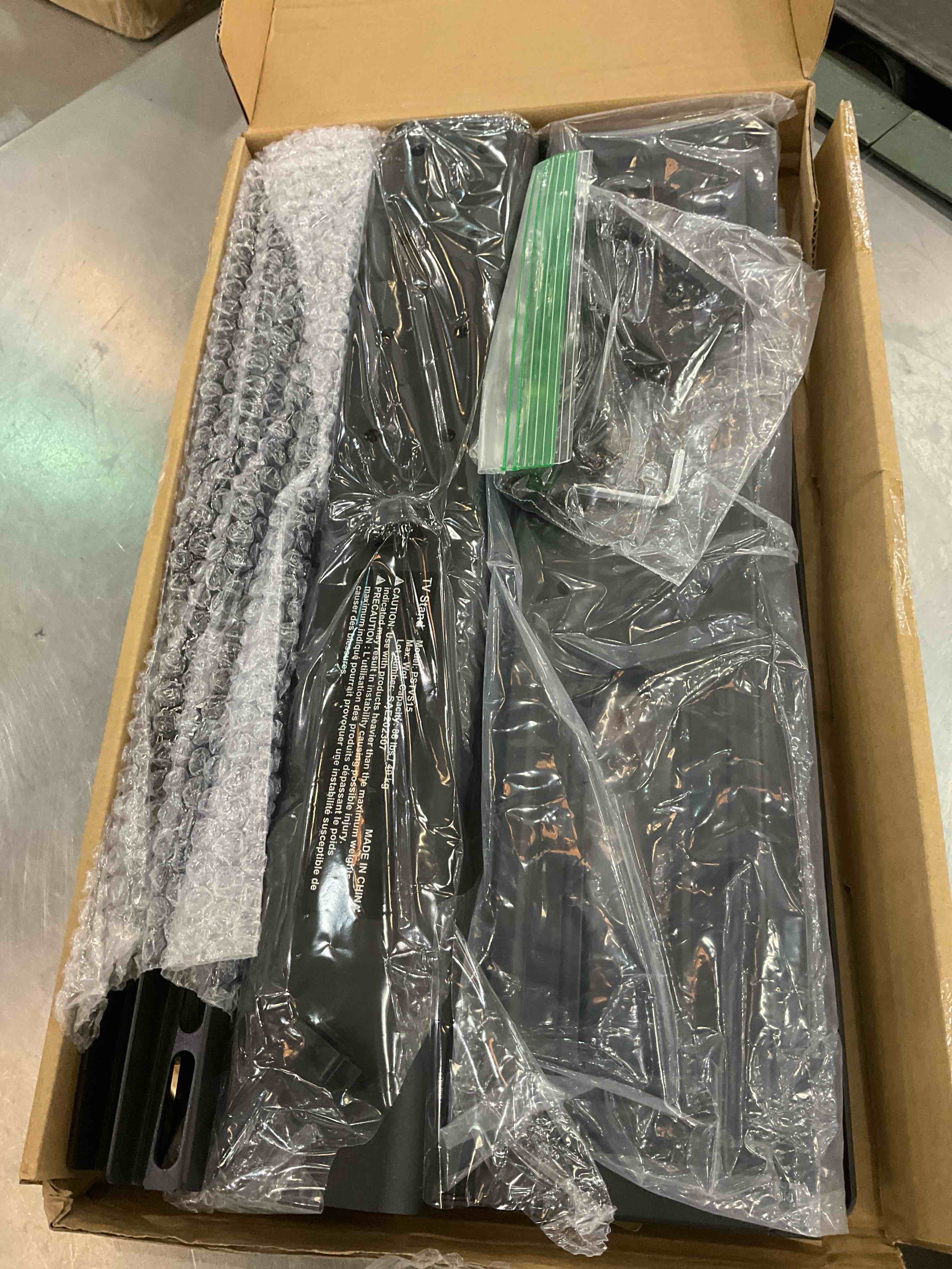 https://s3.amazonaws.com/lotting-images-prod/BargainHunt/EXS01324505_1711732252086.jpeg