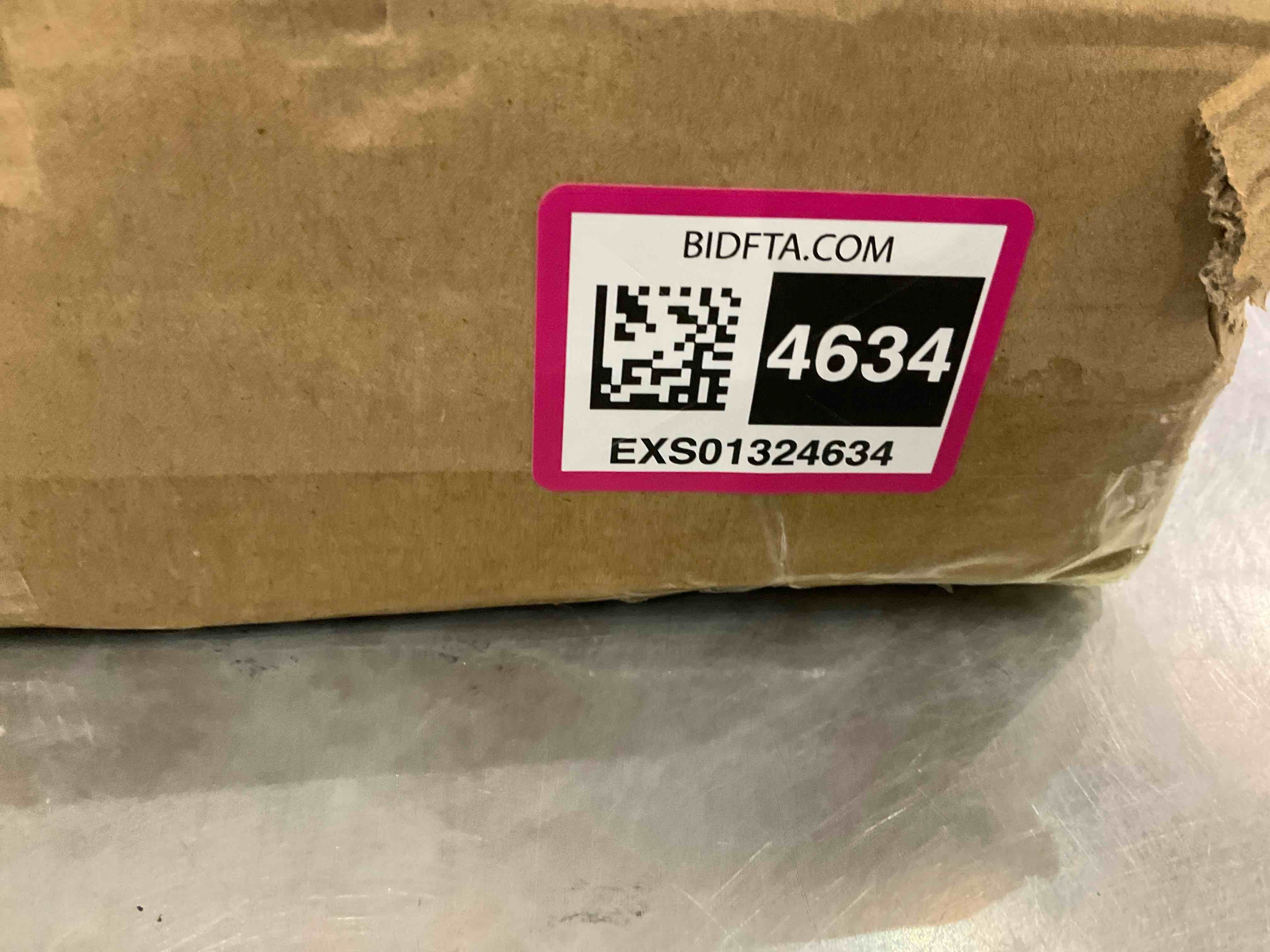 https://s3.amazonaws.com/lotting-images-prod/BargainHunt/EXS01324634_1711983418597.jpeg