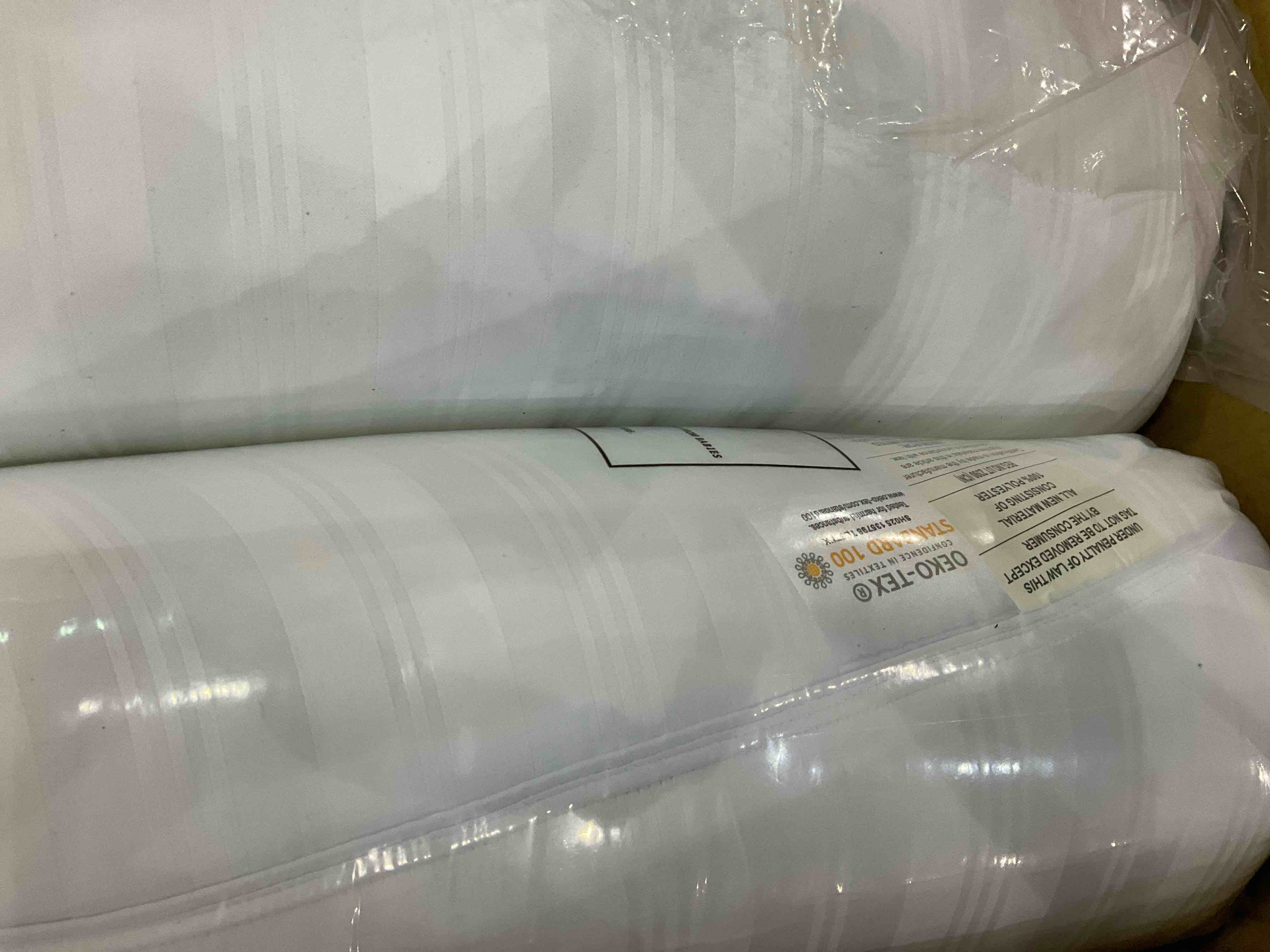 https://s3.amazonaws.com/lotting-images-prod/BargainHunt/EXS01324738_1712058837142.jpeg