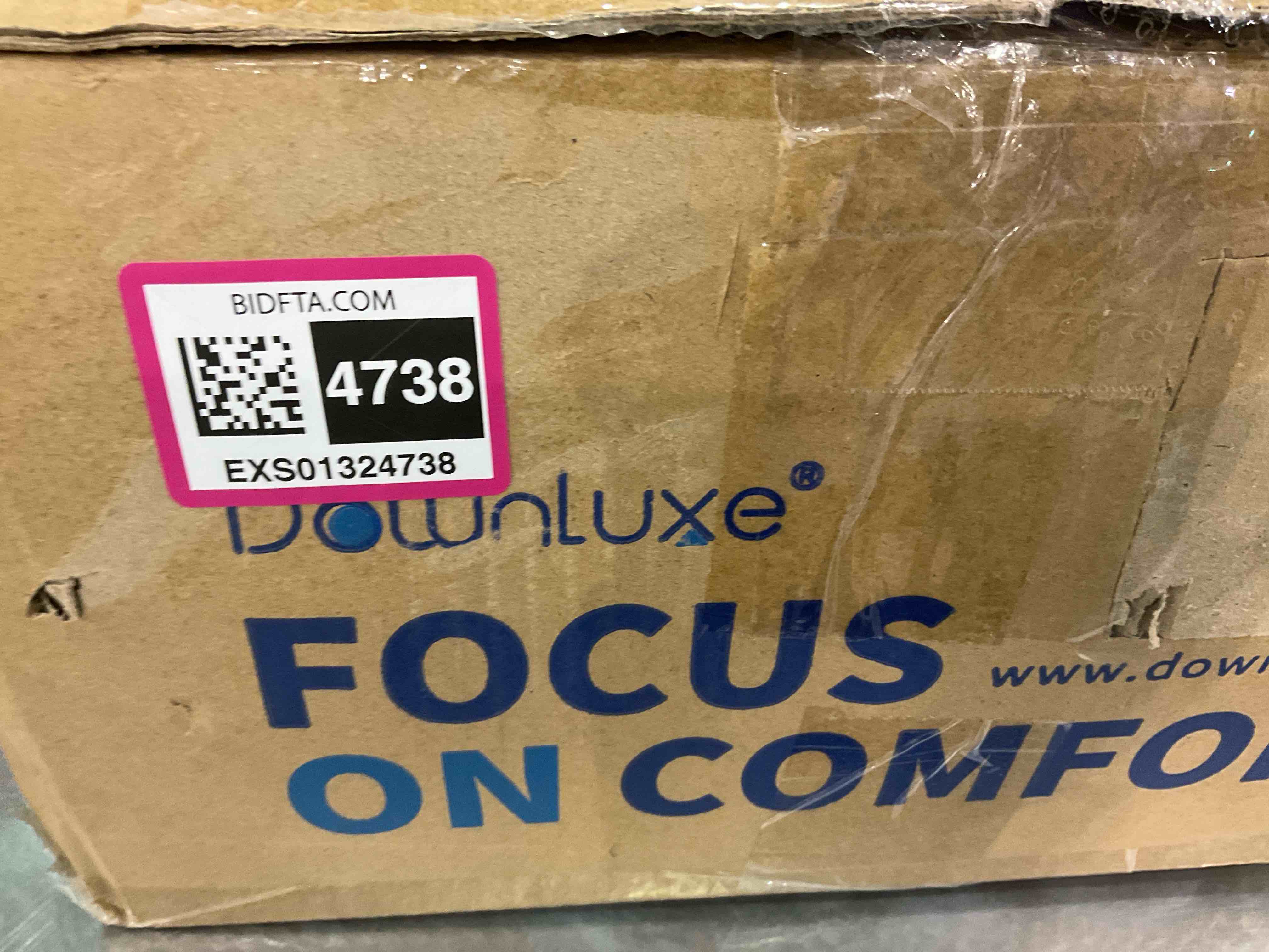 https://s3.amazonaws.com/lotting-images-prod/BargainHunt/EXS01324738_1712058881720.jpeg