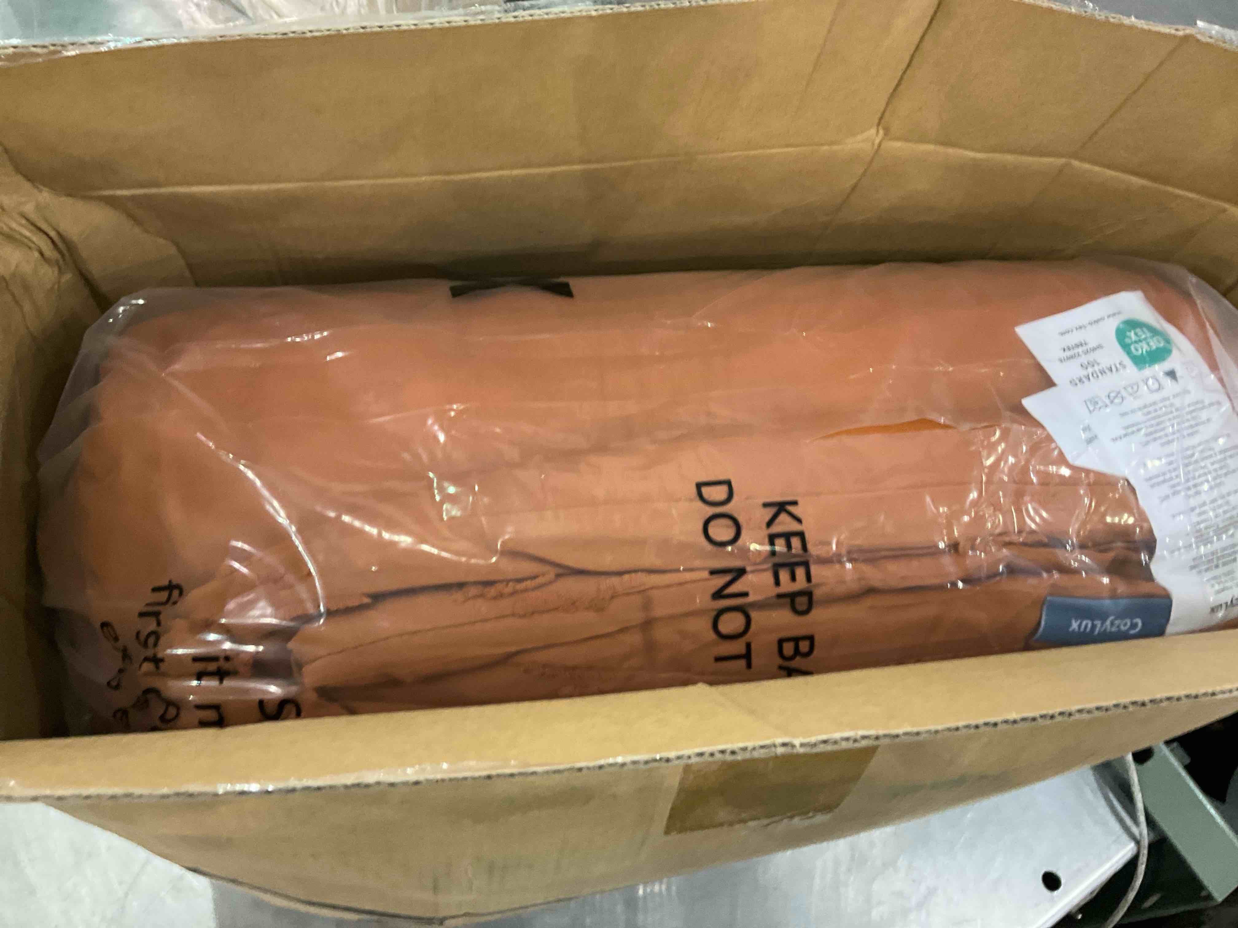 https://s3.amazonaws.com/lotting-images-prod/BargainHunt/EXS01324754_1712060431675.jpeg