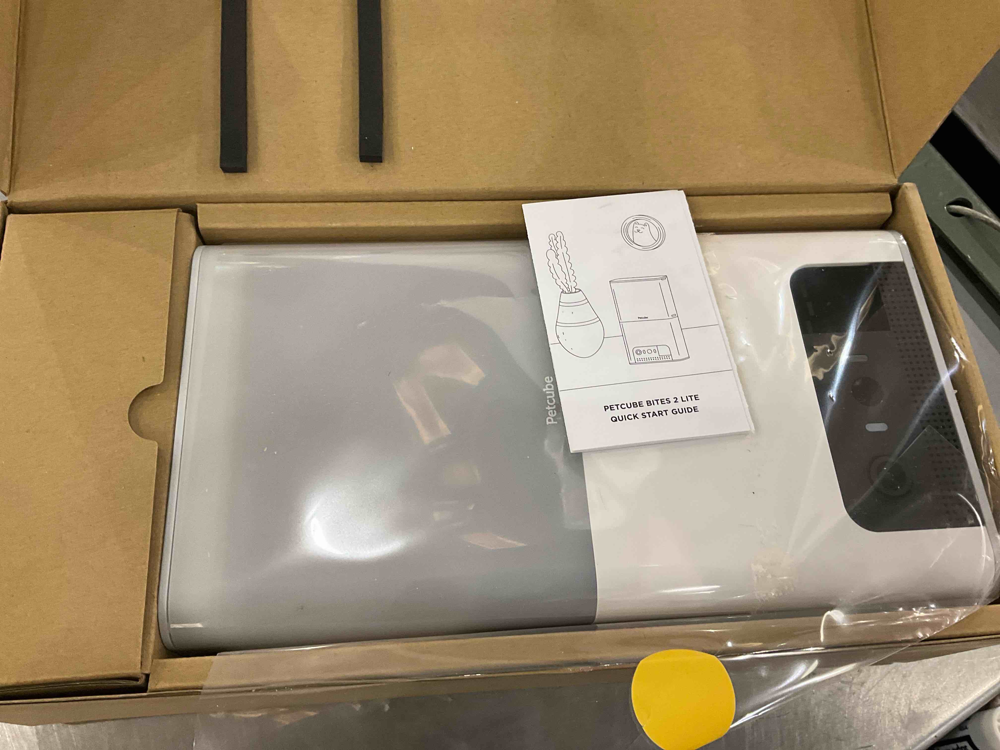 https://s3.amazonaws.com/lotting-images-prod/BargainHunt/EXS01324769_1712064312562.jpeg