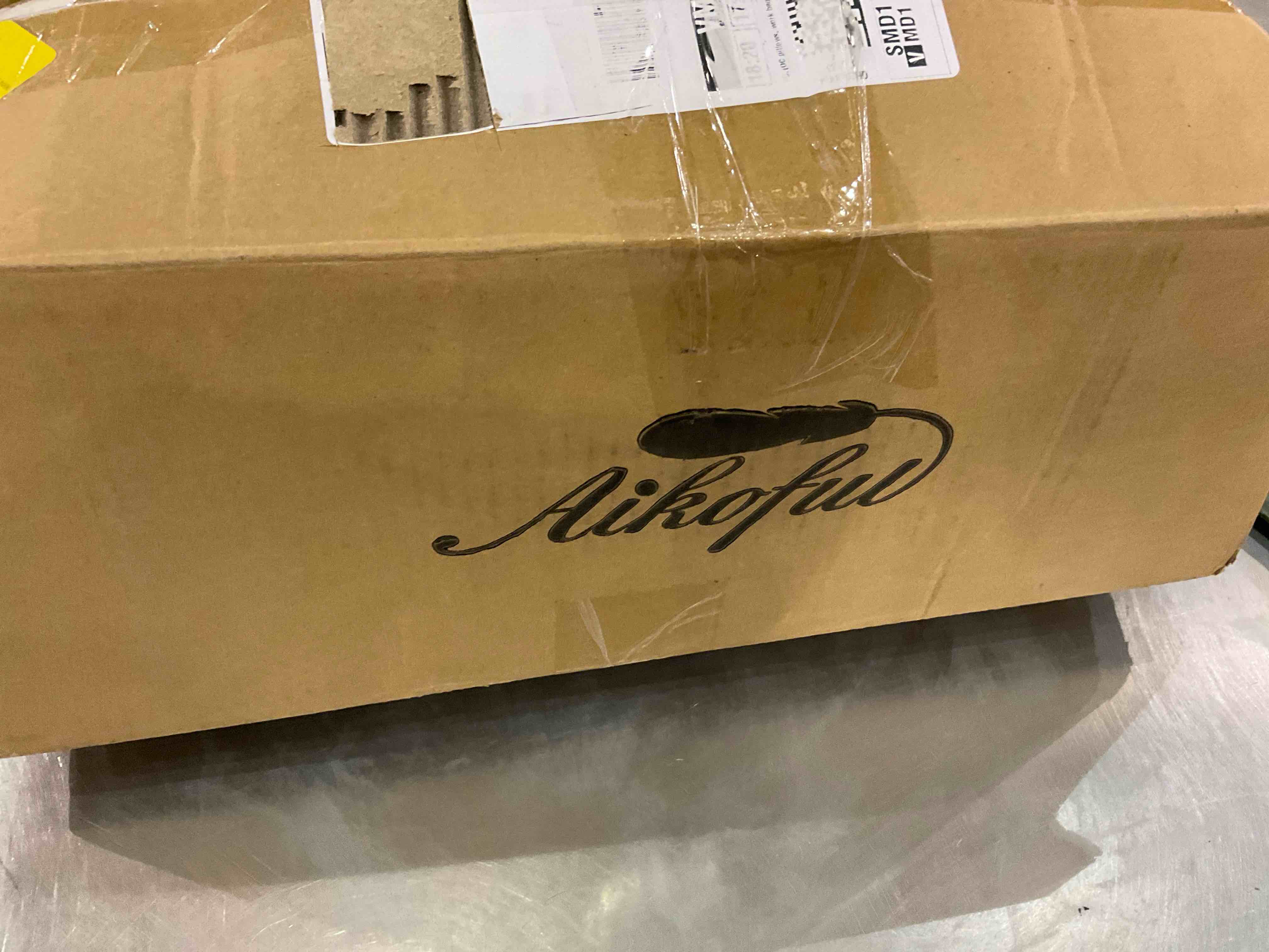 https://s3.amazonaws.com/lotting-images-prod/BargainHunt/EXS01324770_1712064388605.jpeg