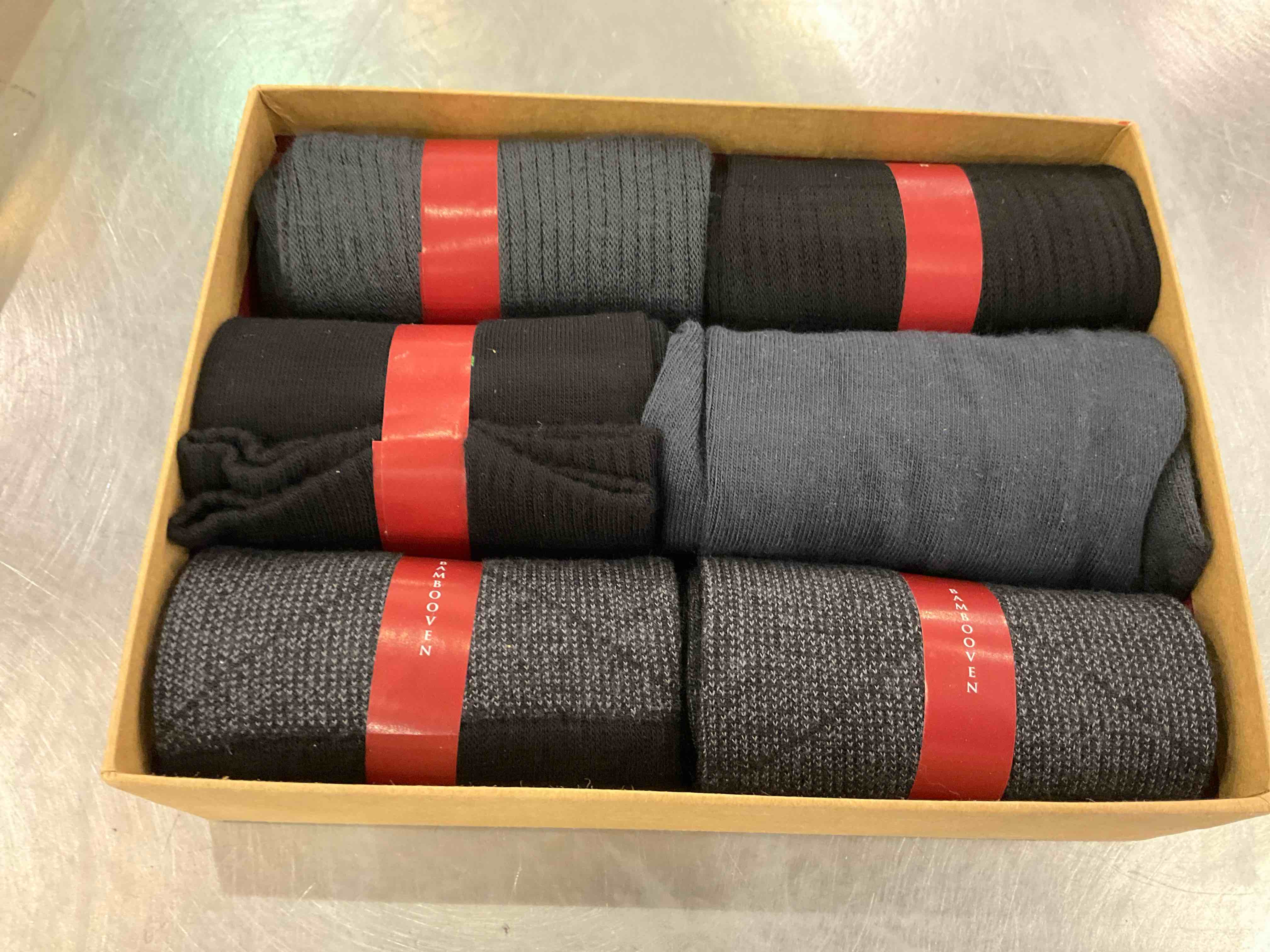 https://s3.amazonaws.com/lotting-images-prod/BargainHunt/EXS01324789_1712066458830.jpeg