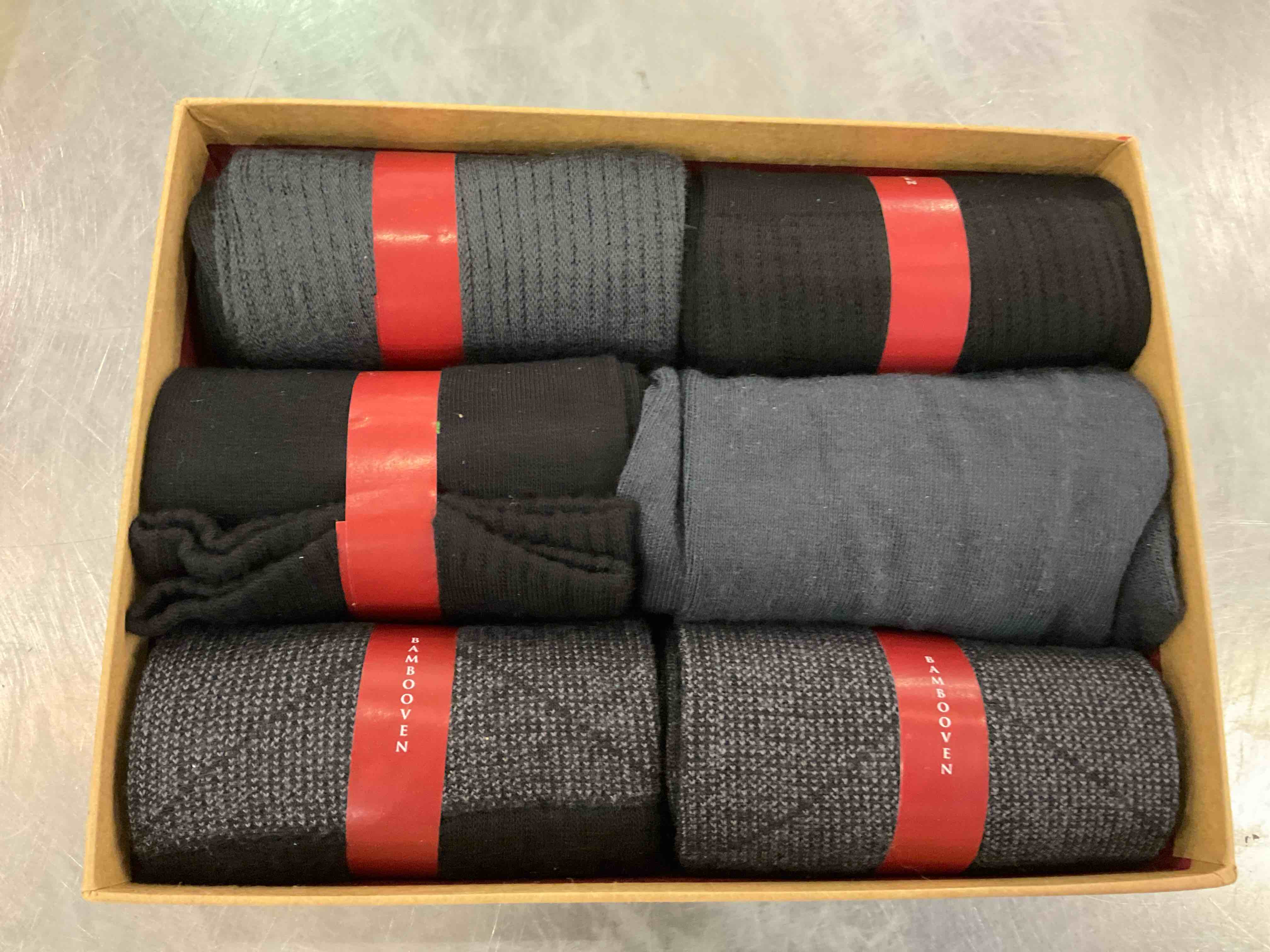 https://s3.amazonaws.com/lotting-images-prod/BargainHunt/EXS01324789_1712066460973.jpeg