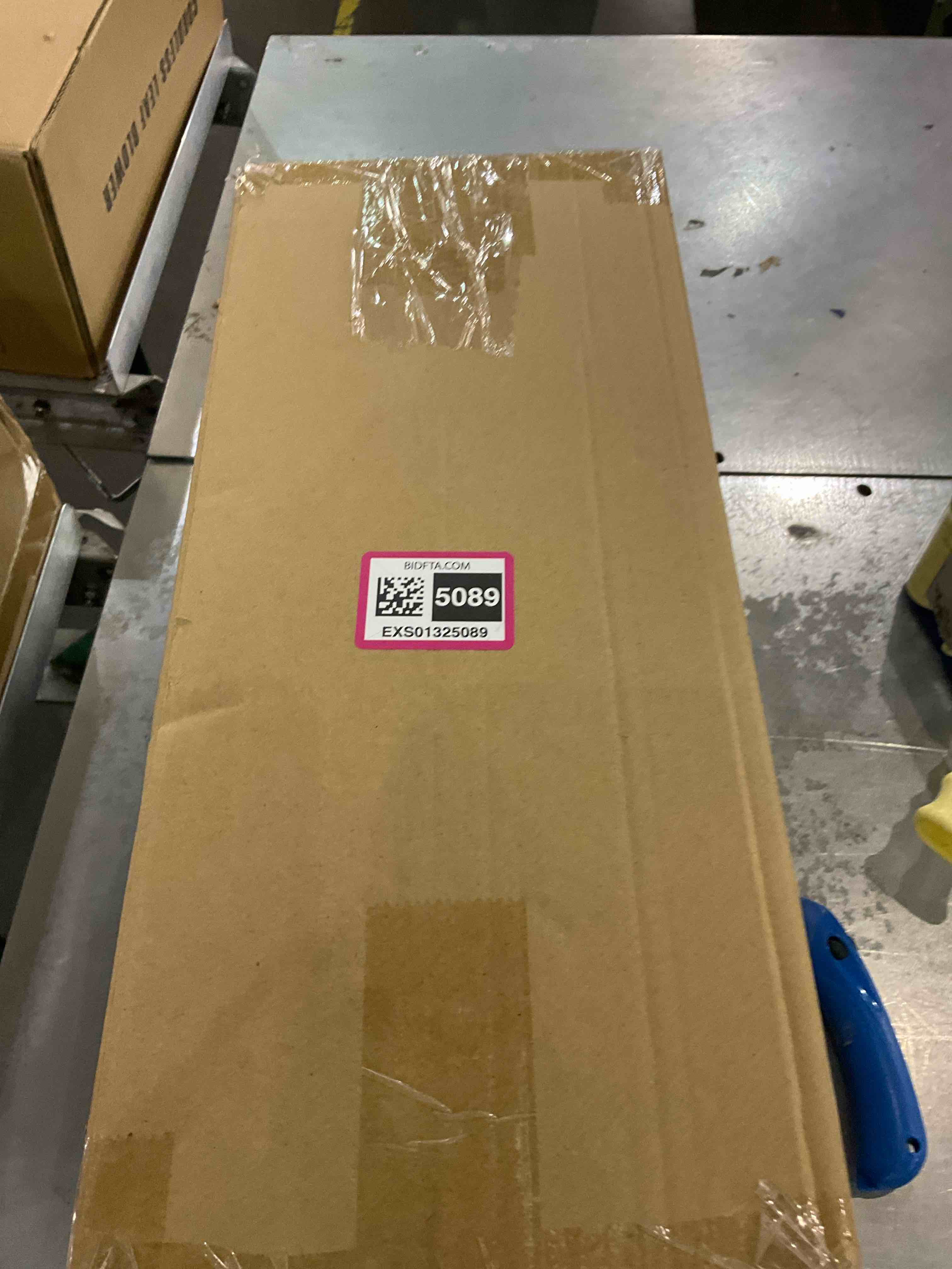 https://s3.amazonaws.com/lotting-images-prod/BargainHunt/EXS01325089_1711713897815.jpeg