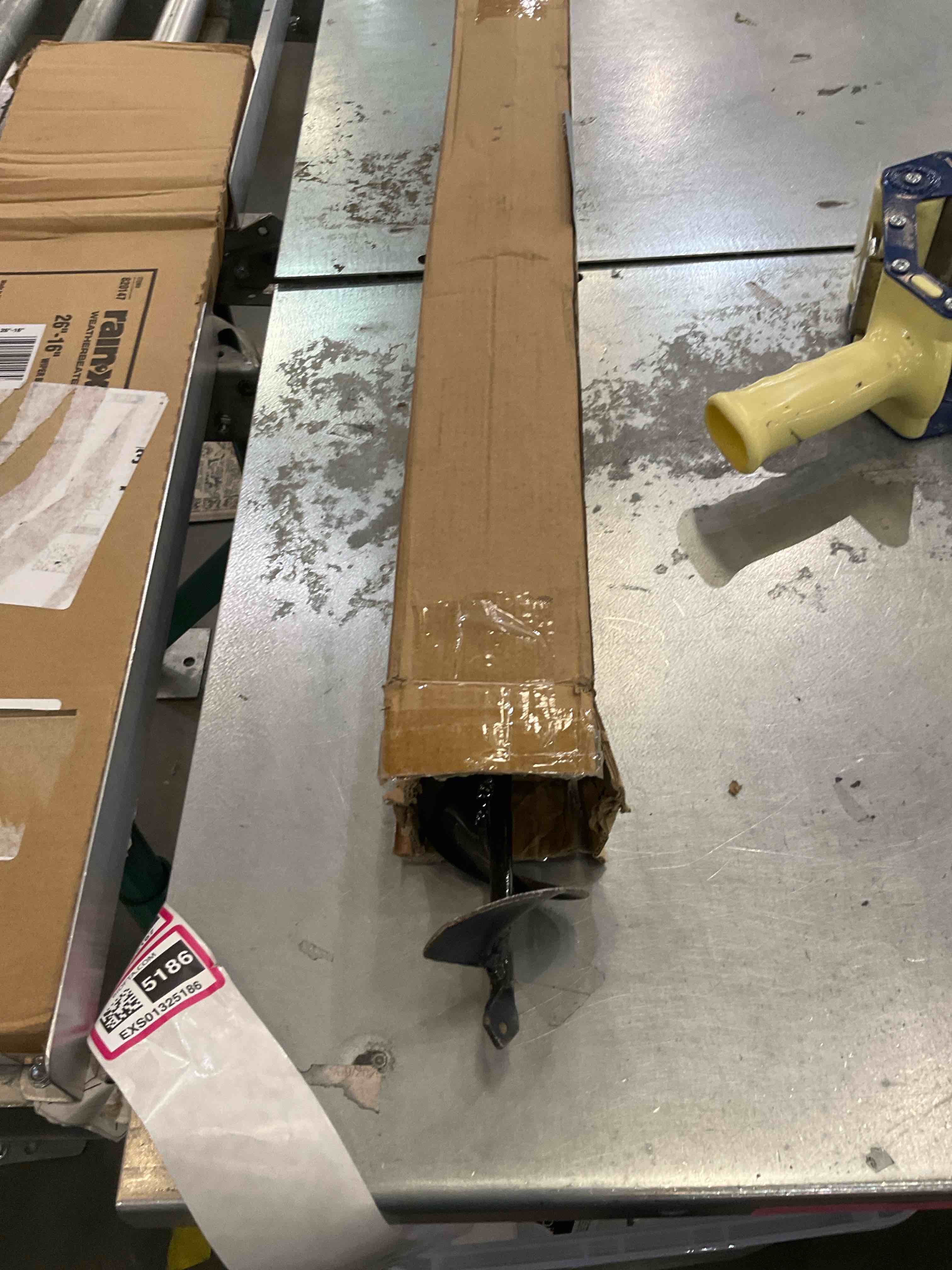 https://s3.amazonaws.com/lotting-images-prod/BargainHunt/EXS01325186_1711731736883.jpeg