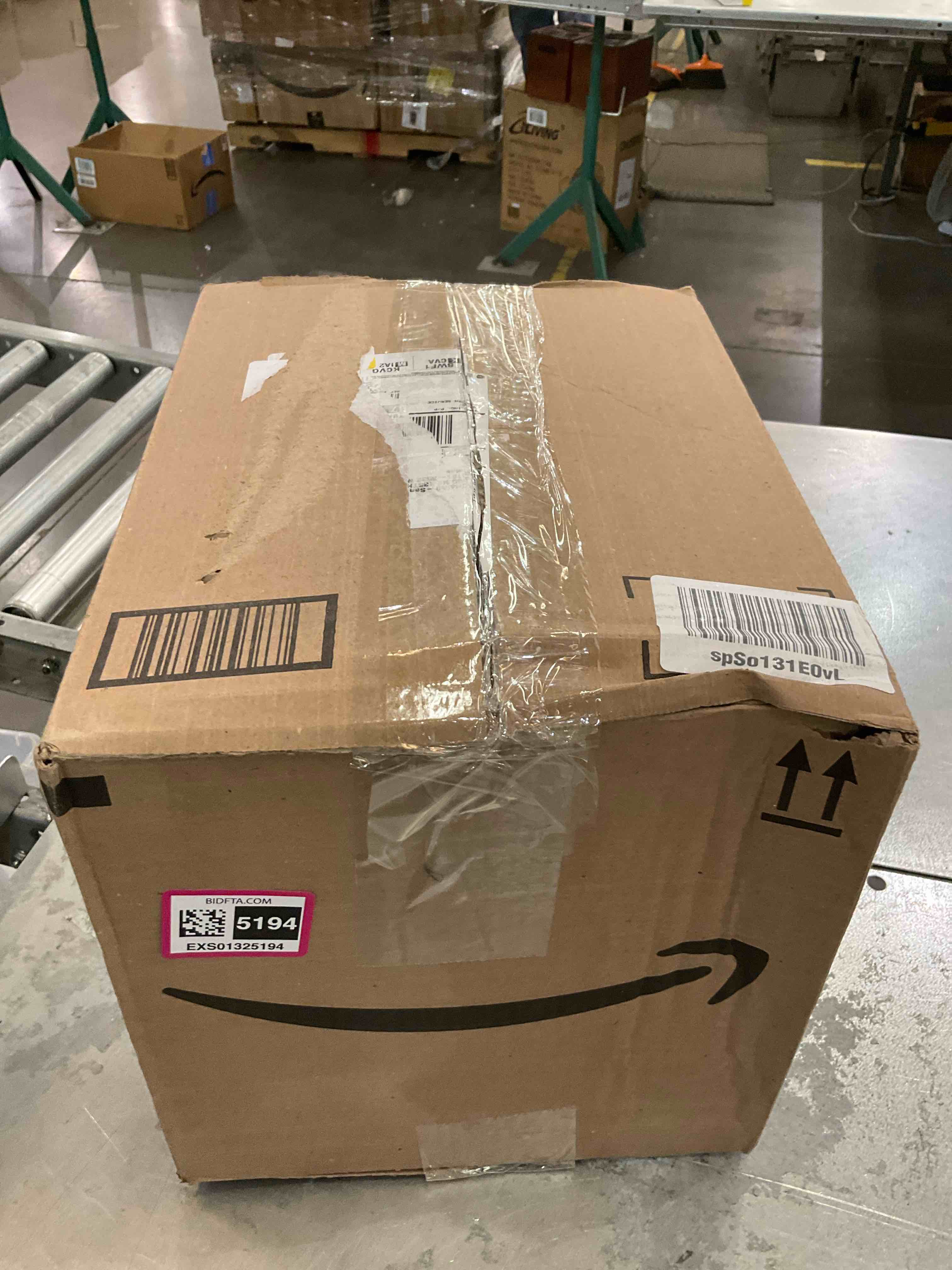 https://s3.amazonaws.com/lotting-images-prod/BargainHunt/EXS01325194_1711732922015.jpeg