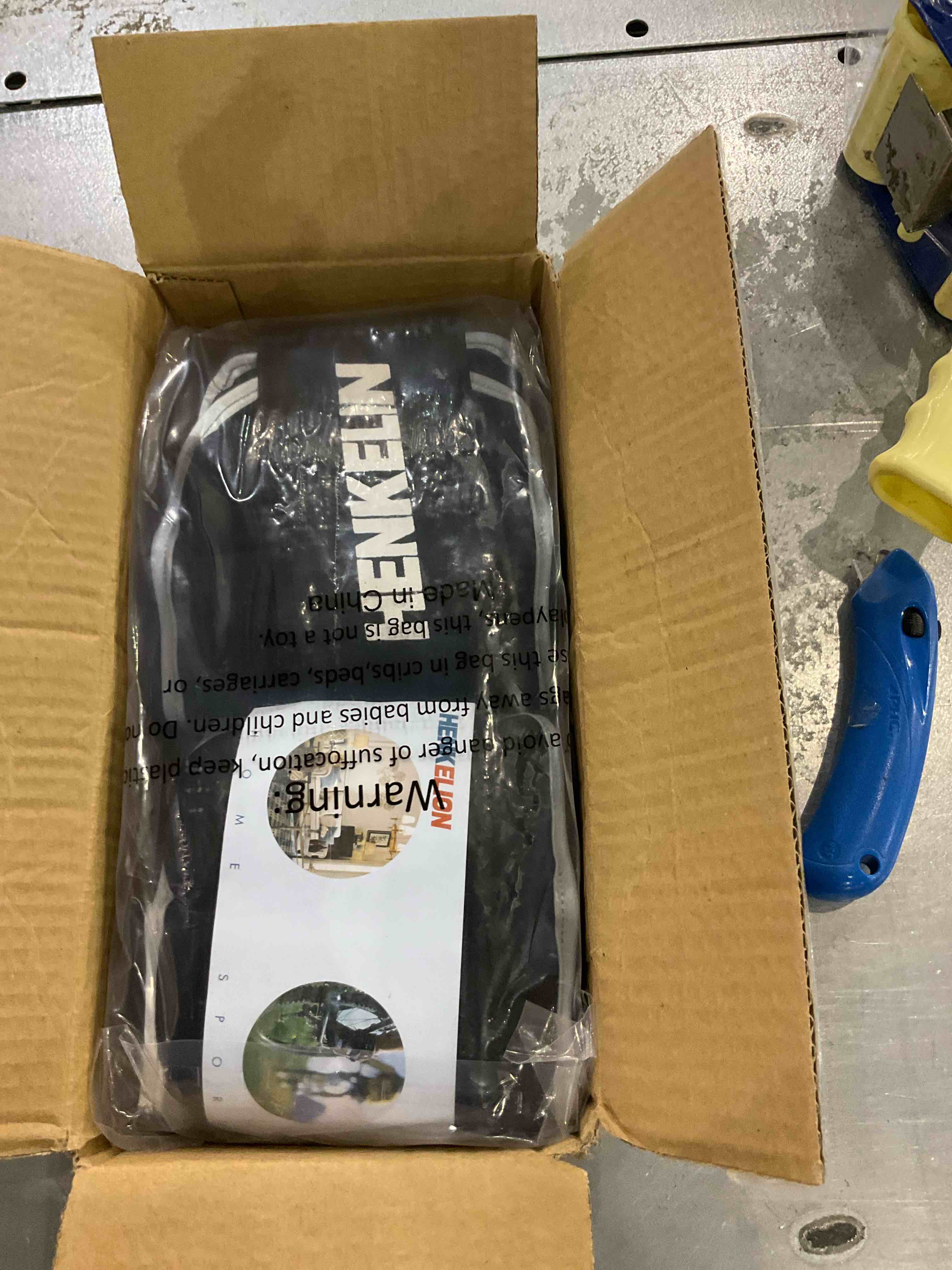 https://s3.amazonaws.com/lotting-images-prod/BargainHunt/EXS01325314_1712060270215.jpeg