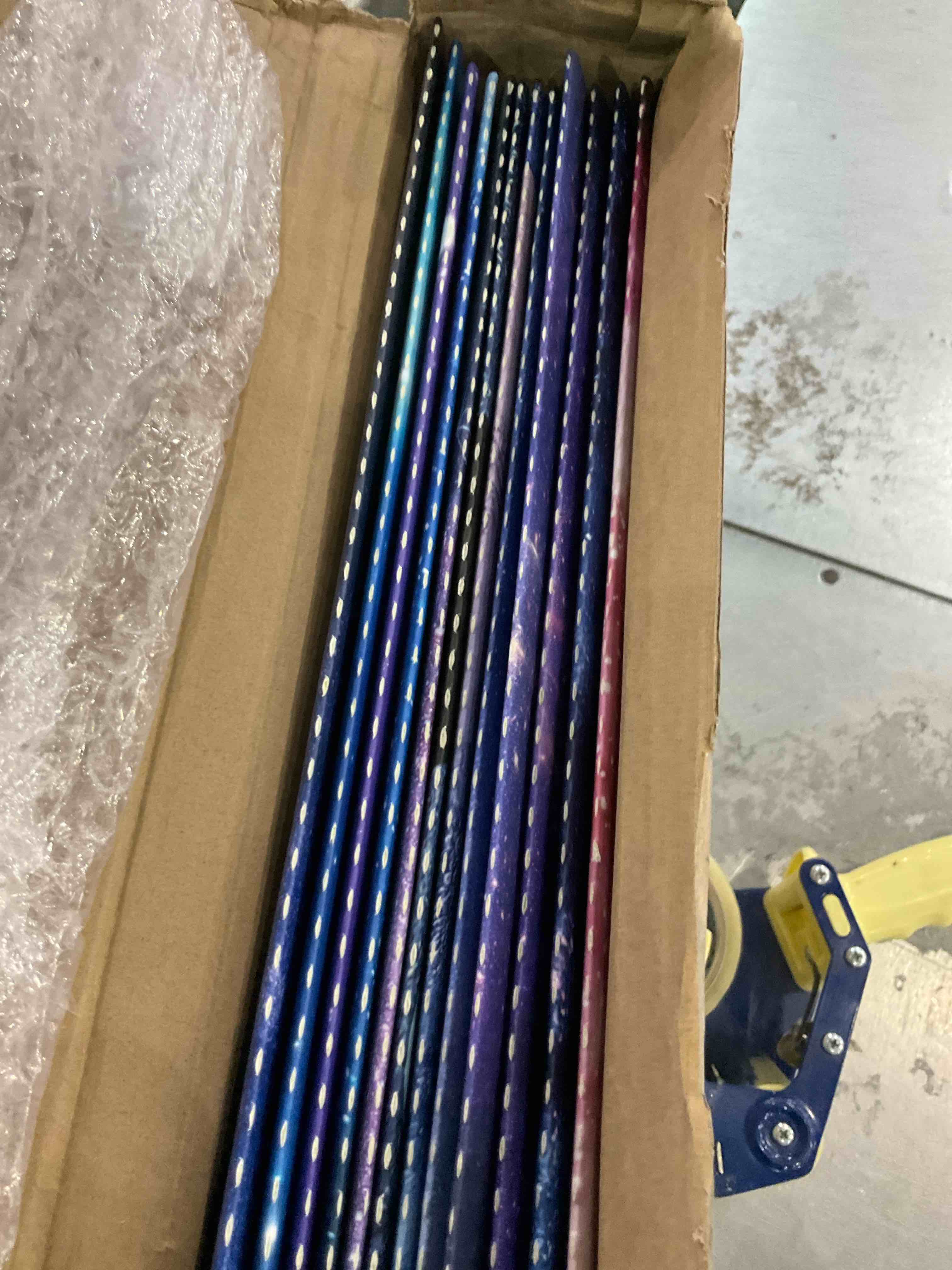 https://s3.amazonaws.com/lotting-images-prod/BargainHunt/EXS01325315_1712060421019.jpeg