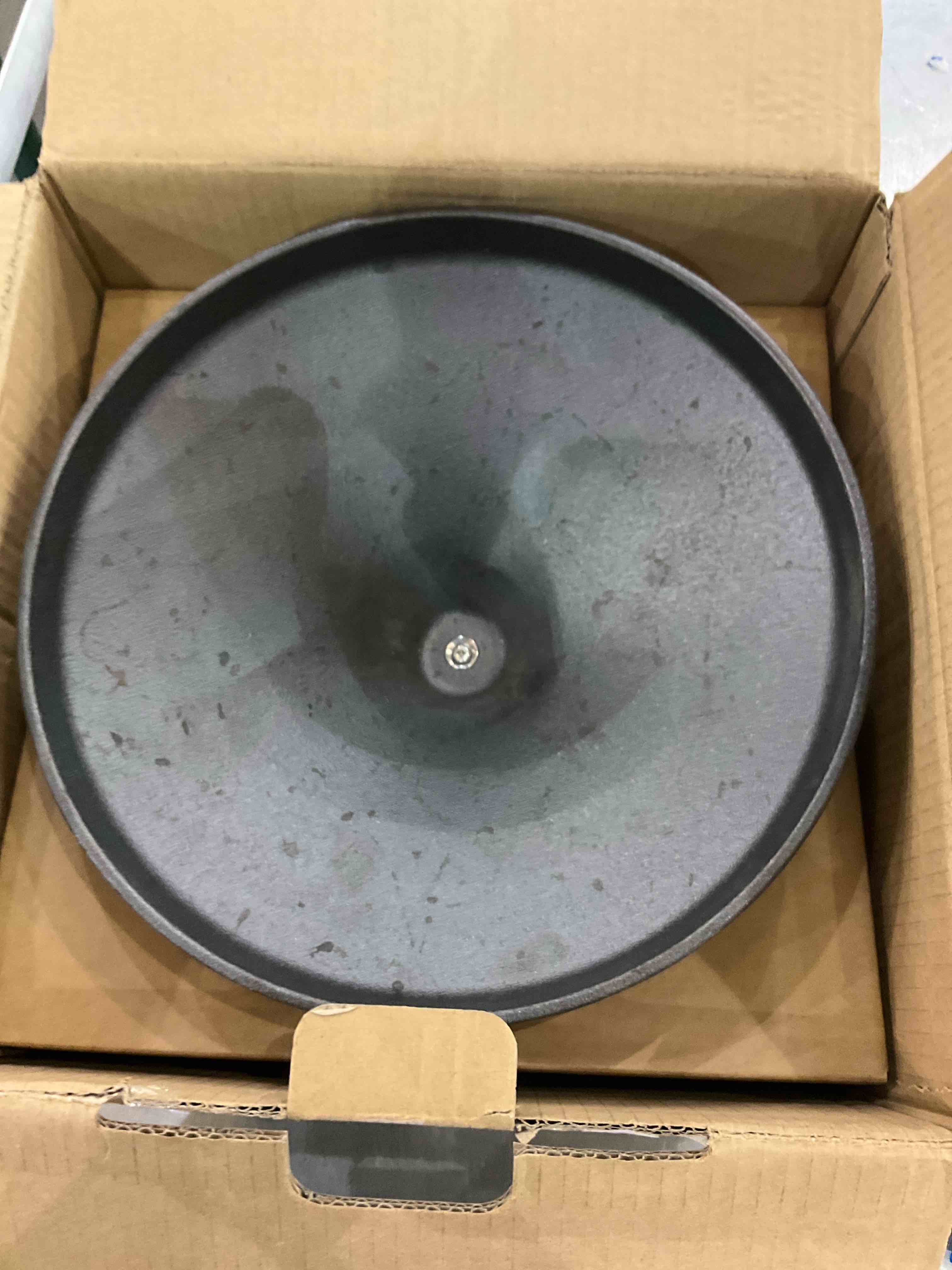 https://s3.amazonaws.com/lotting-images-prod/BargainHunt/EXS01325351_1712065566298.jpeg