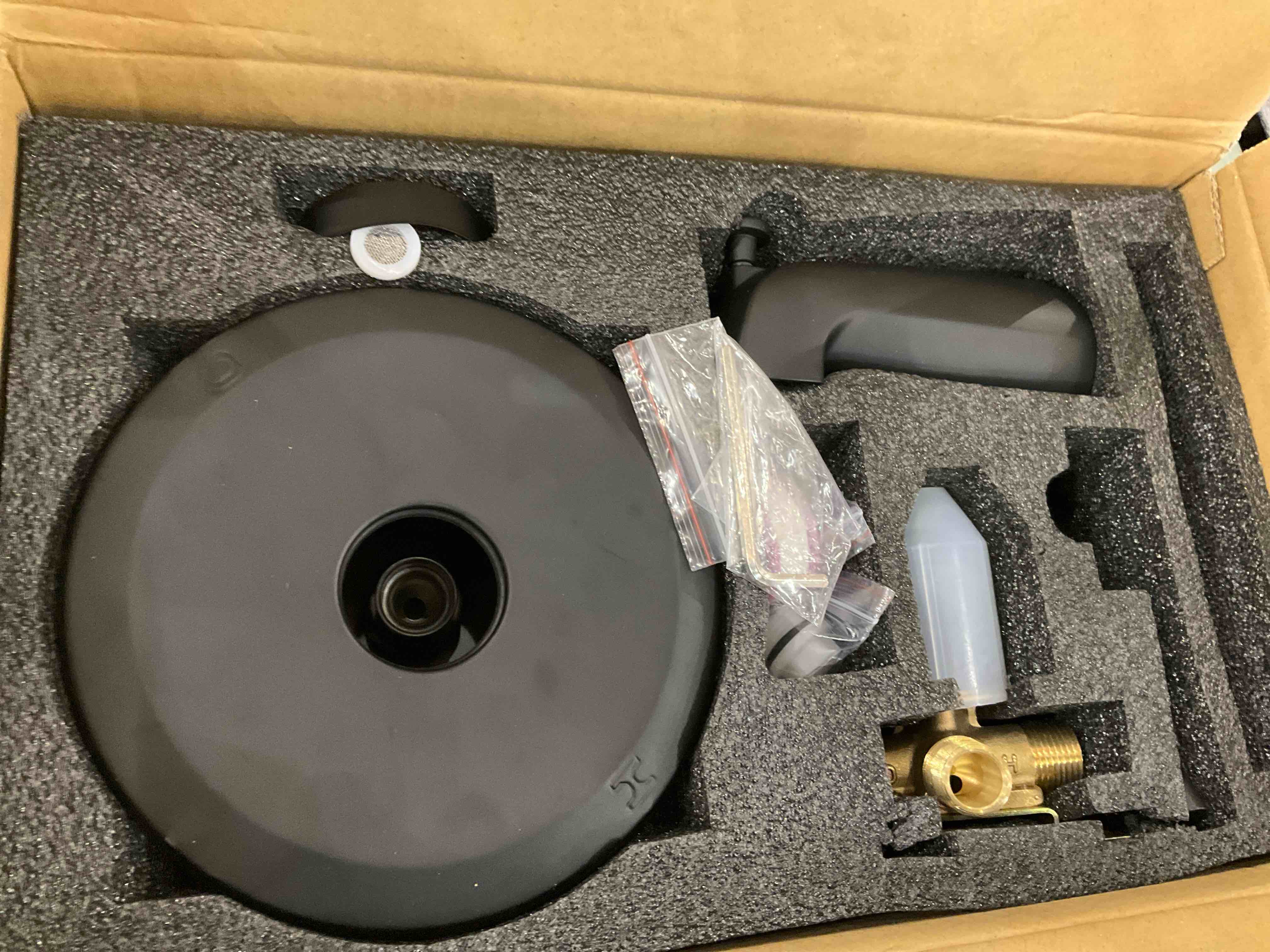 https://s3.amazonaws.com/lotting-images-prod/BargainHunt/EXS01325502_1712169981842.jpeg