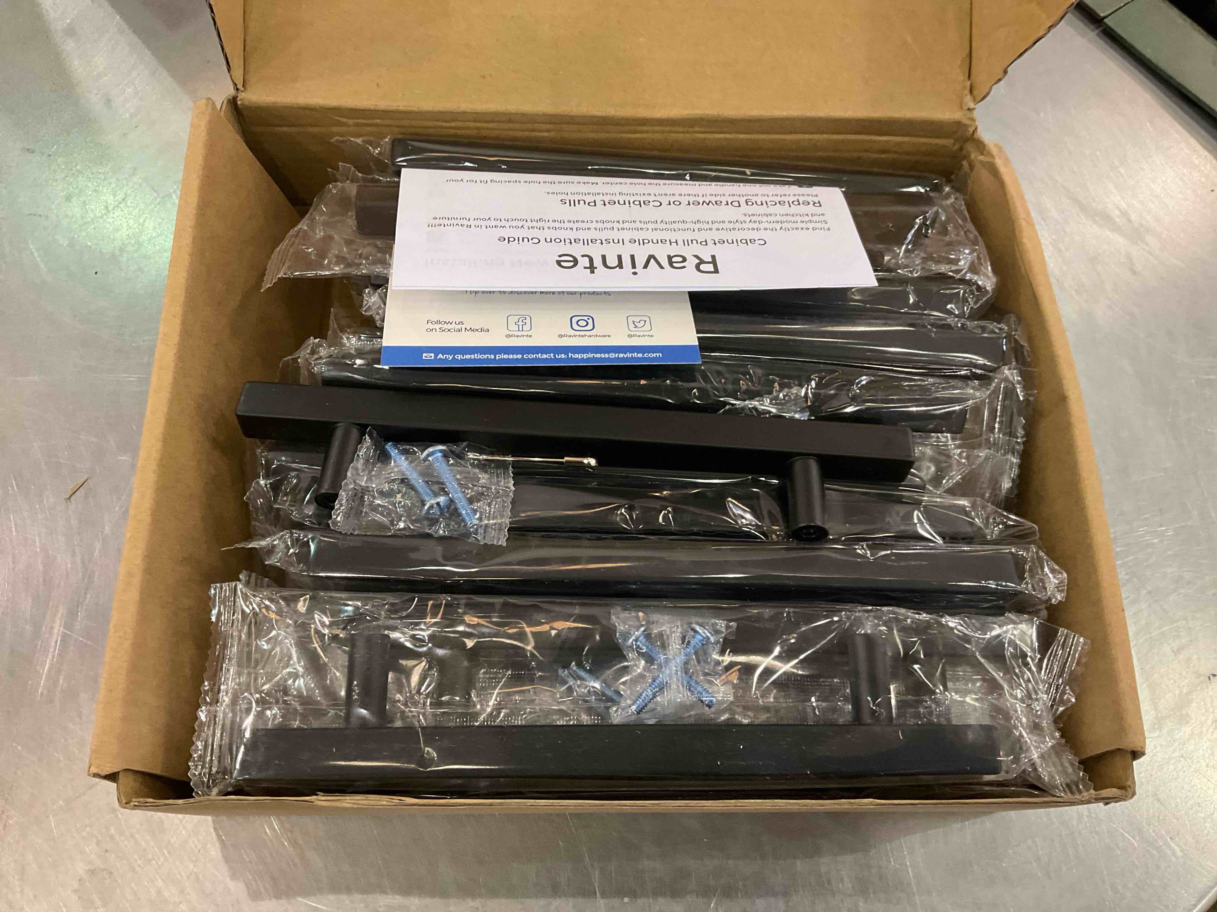 https://s3.amazonaws.com/lotting-images-prod/BargainHunt/EXS01325541_1712174415455.jpeg