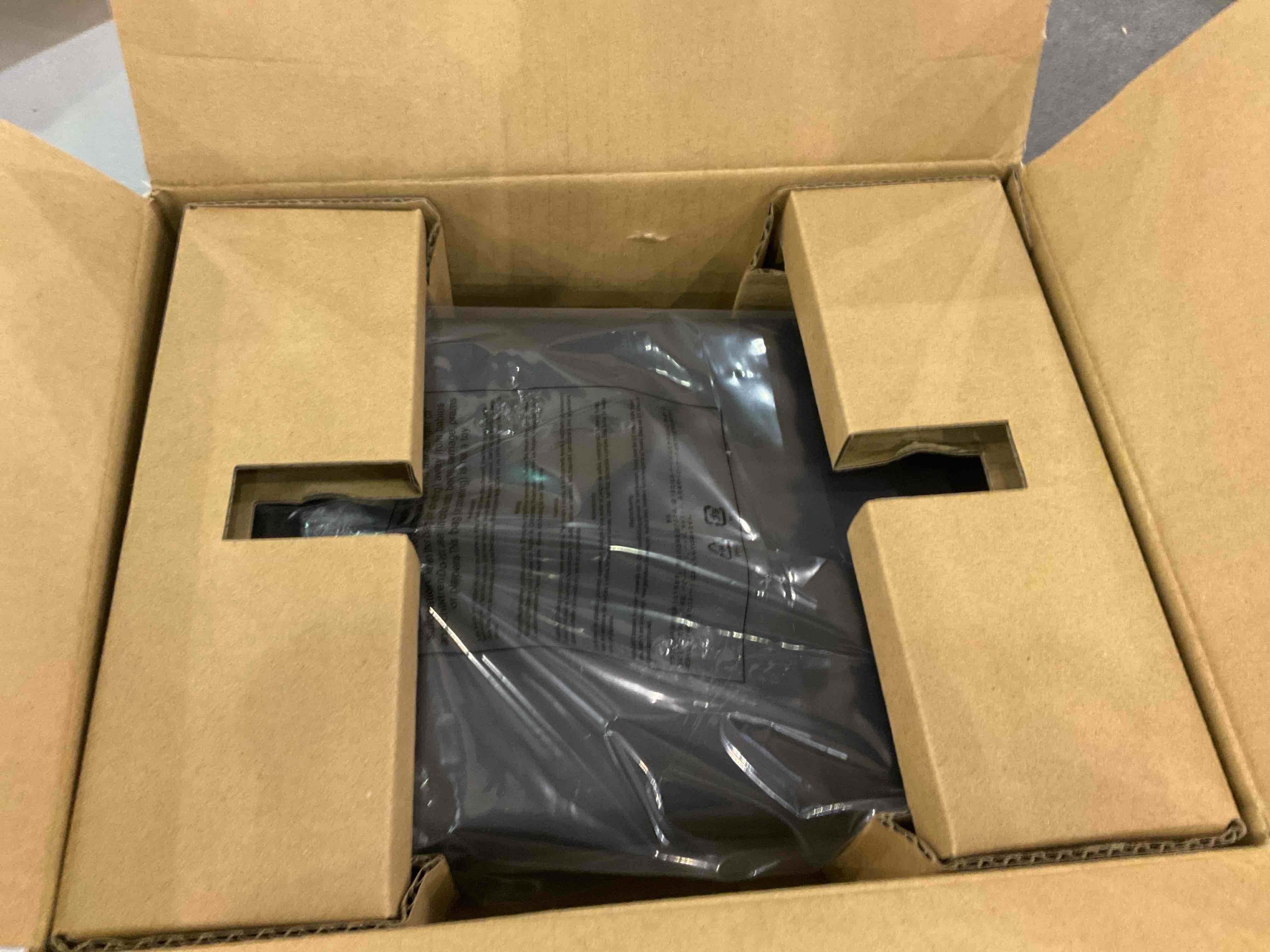 https://s3.amazonaws.com/lotting-images-prod/BargainHunt/EXS01325574_1712231219148.jpeg