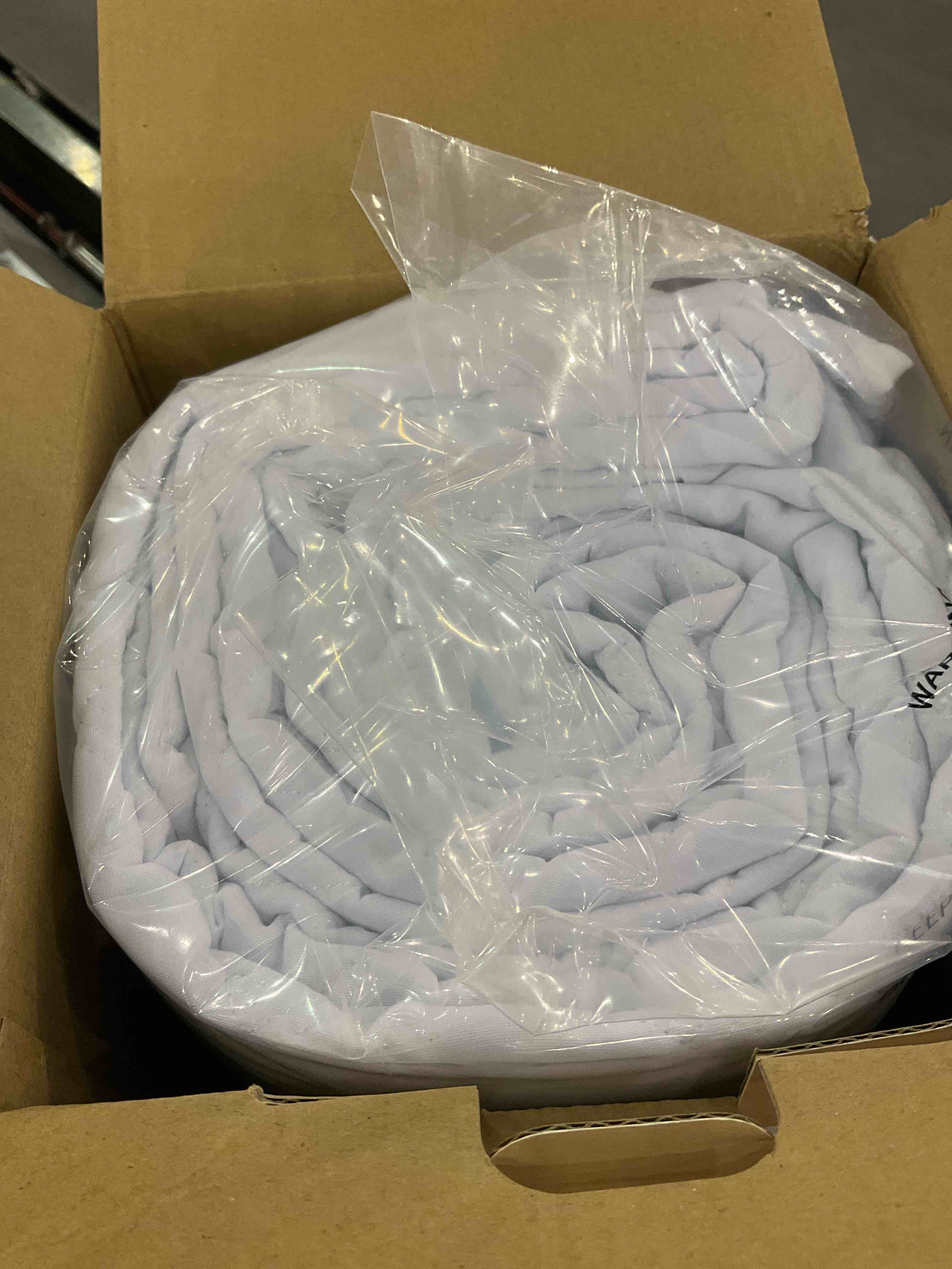 https://s3.amazonaws.com/lotting-images-prod/BargainHunt/EXS01325737_1712317840120.jpeg