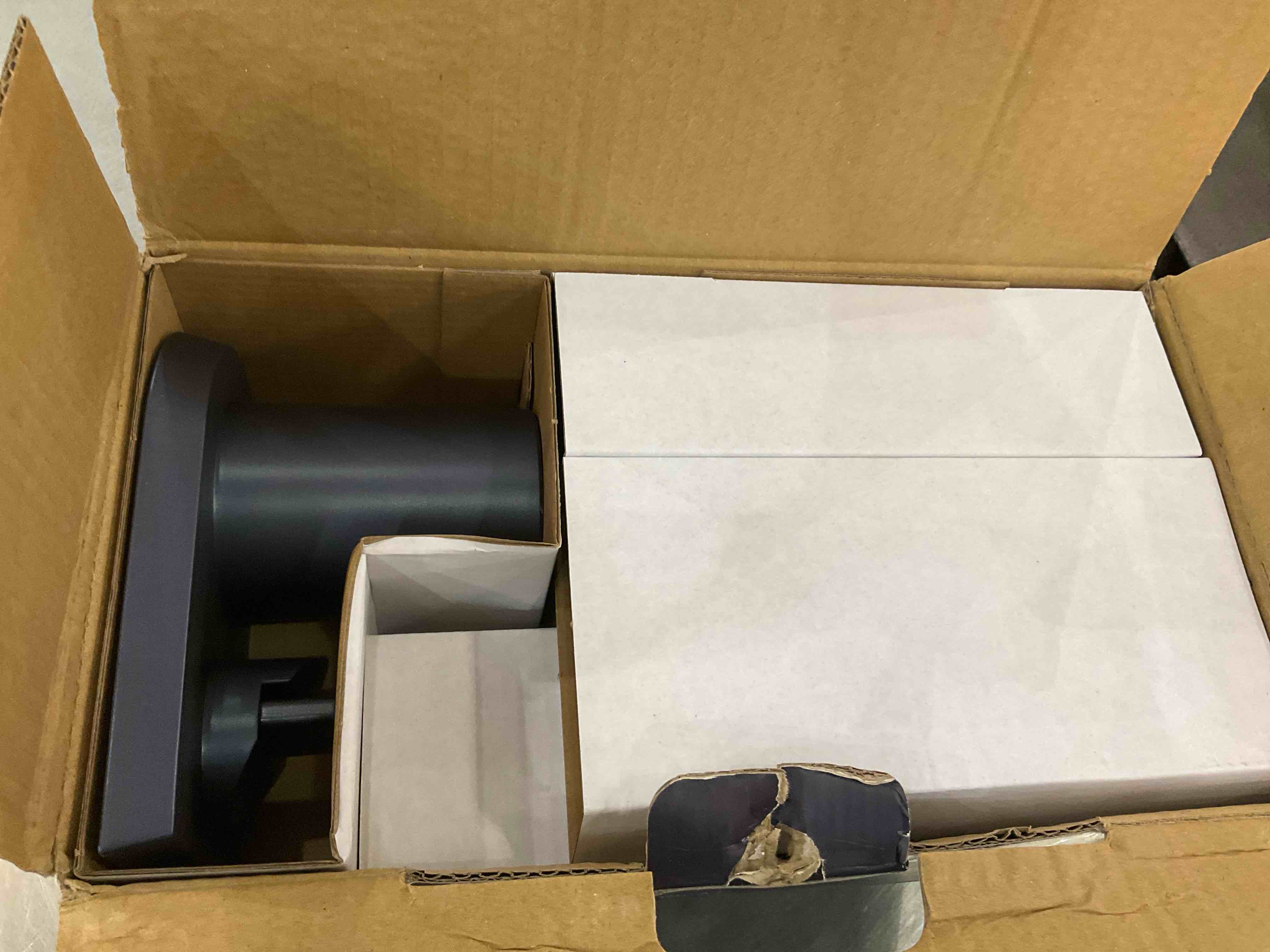 https://s3.amazonaws.com/lotting-images-prod/BargainHunt/EXS01325770_1712324578367.jpeg