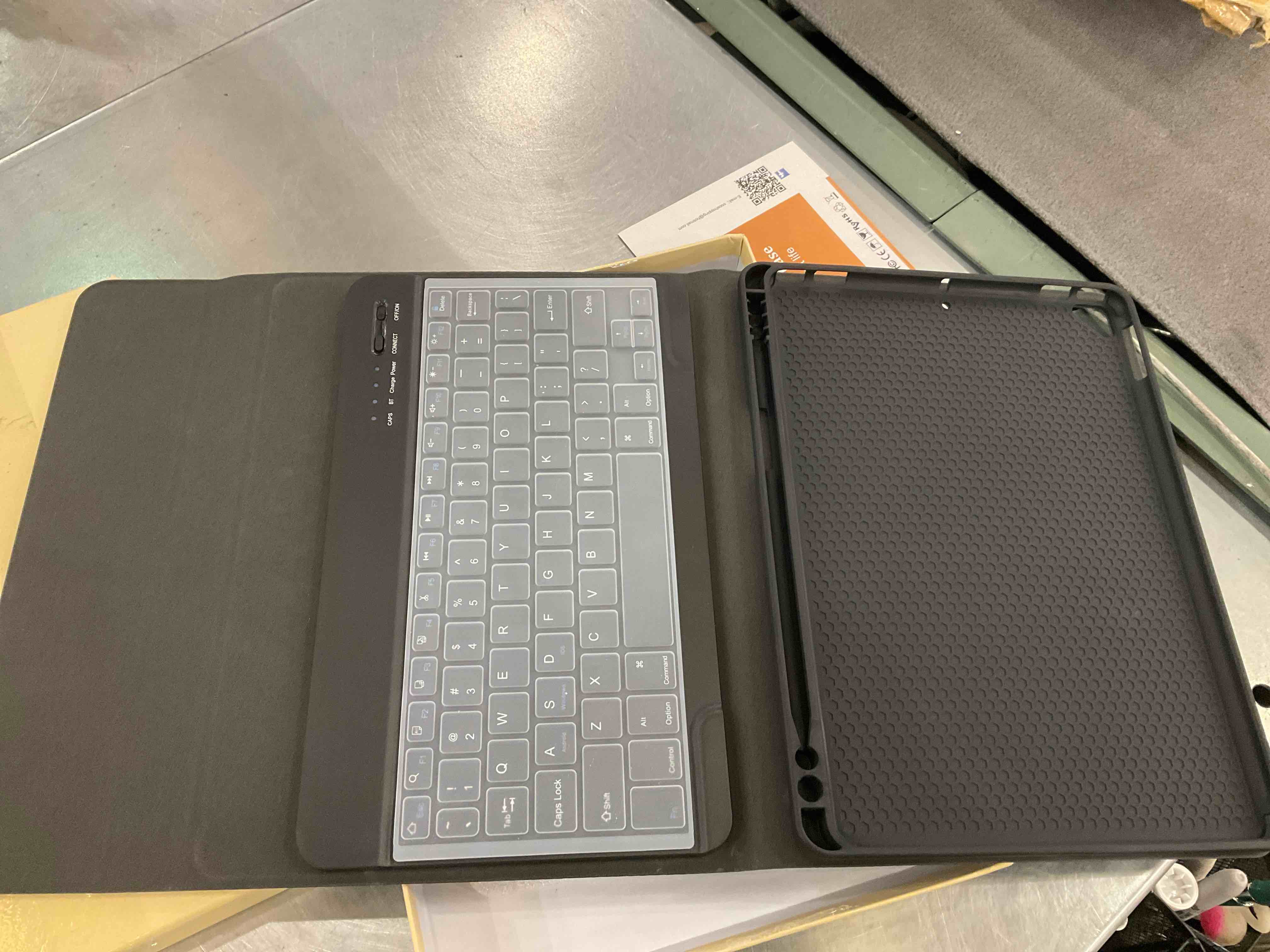 https://s3.amazonaws.com/lotting-images-prod/BargainHunt/EXS01325786_1712326557581.jpeg