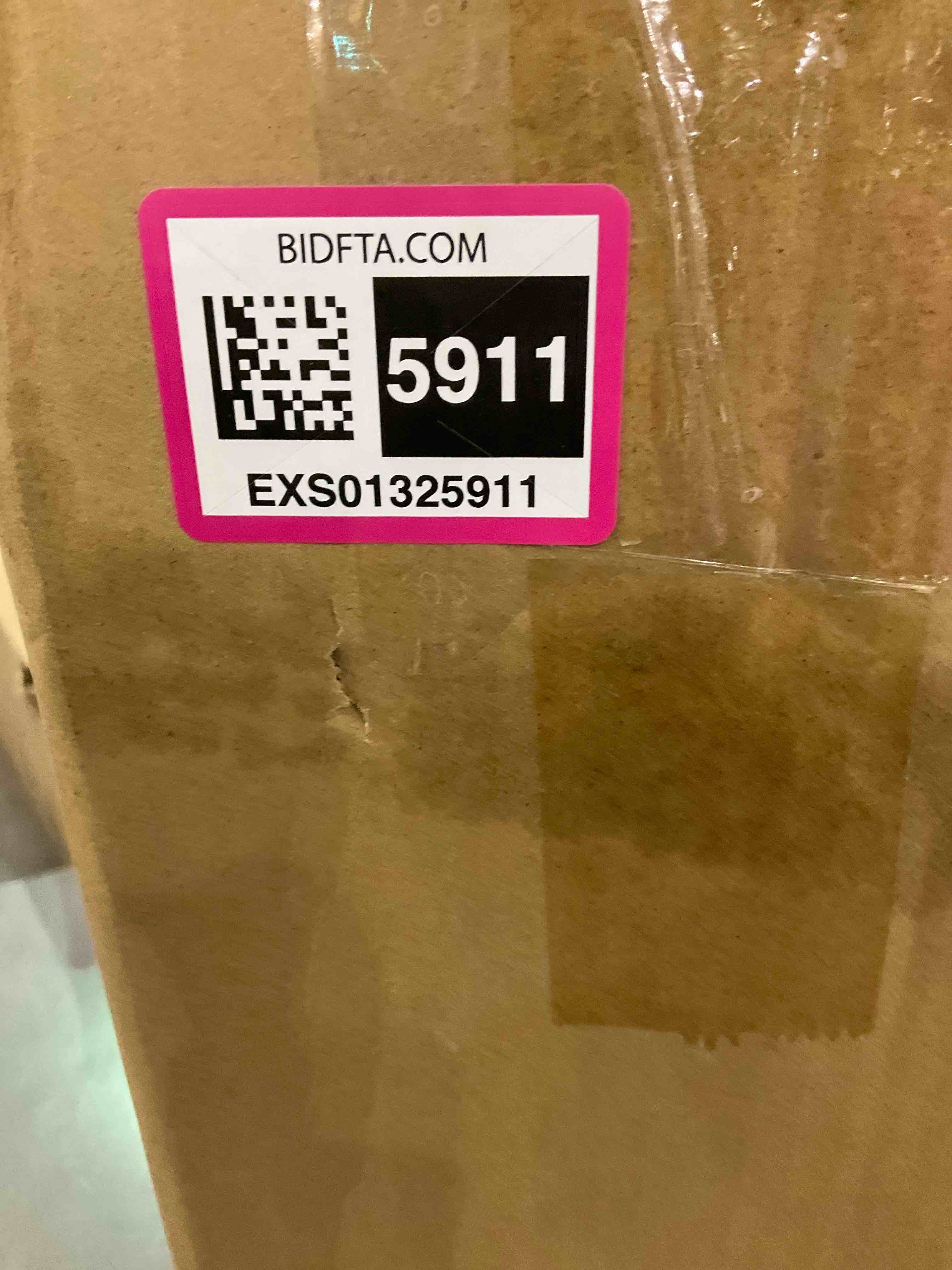 https://s3.amazonaws.com/lotting-images-prod/BargainHunt/EXS01325911_1712589019822.jpeg
