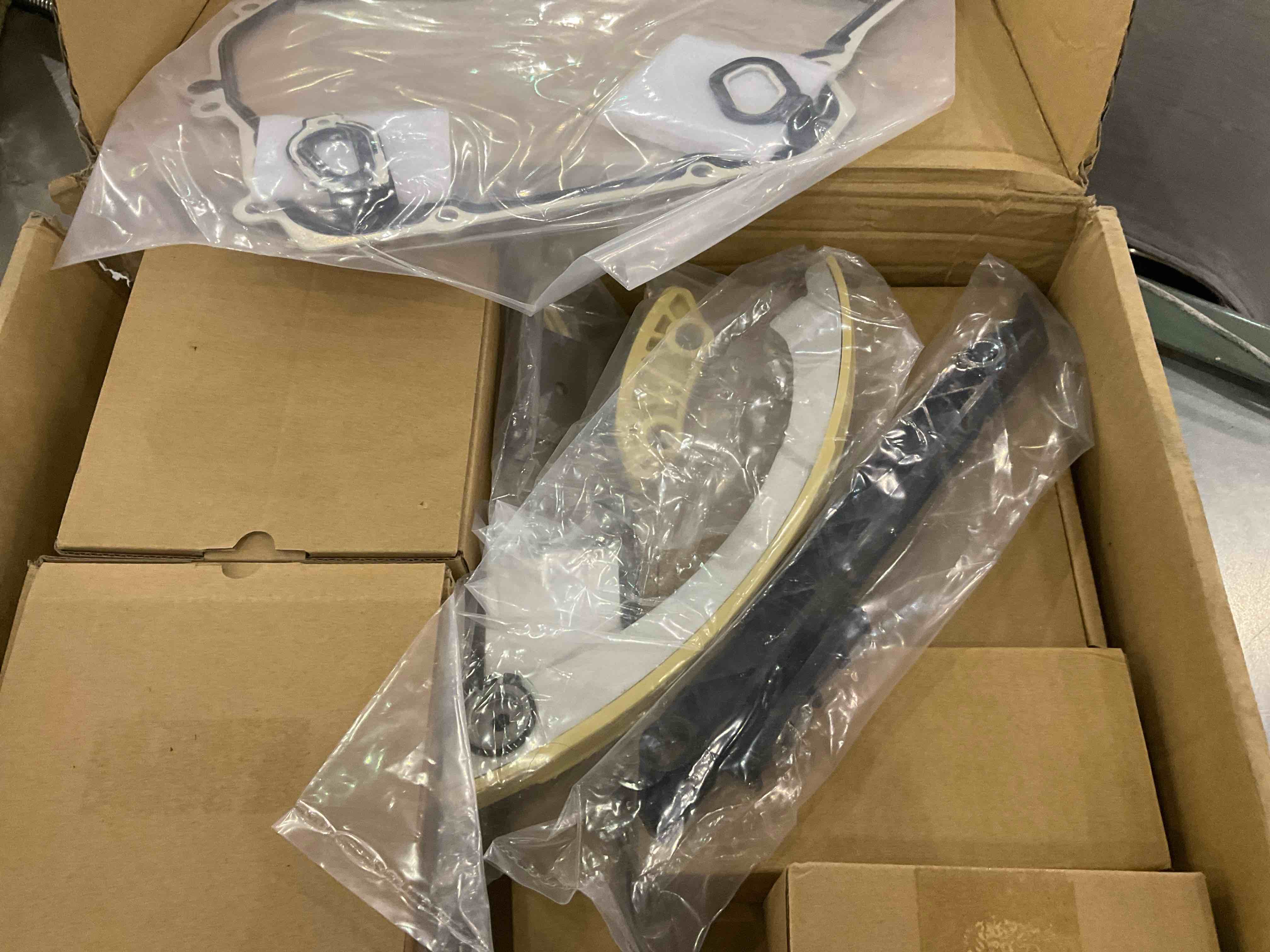 https://s3.amazonaws.com/lotting-images-prod/BargainHunt/EXS01325974_1712601717467.jpeg