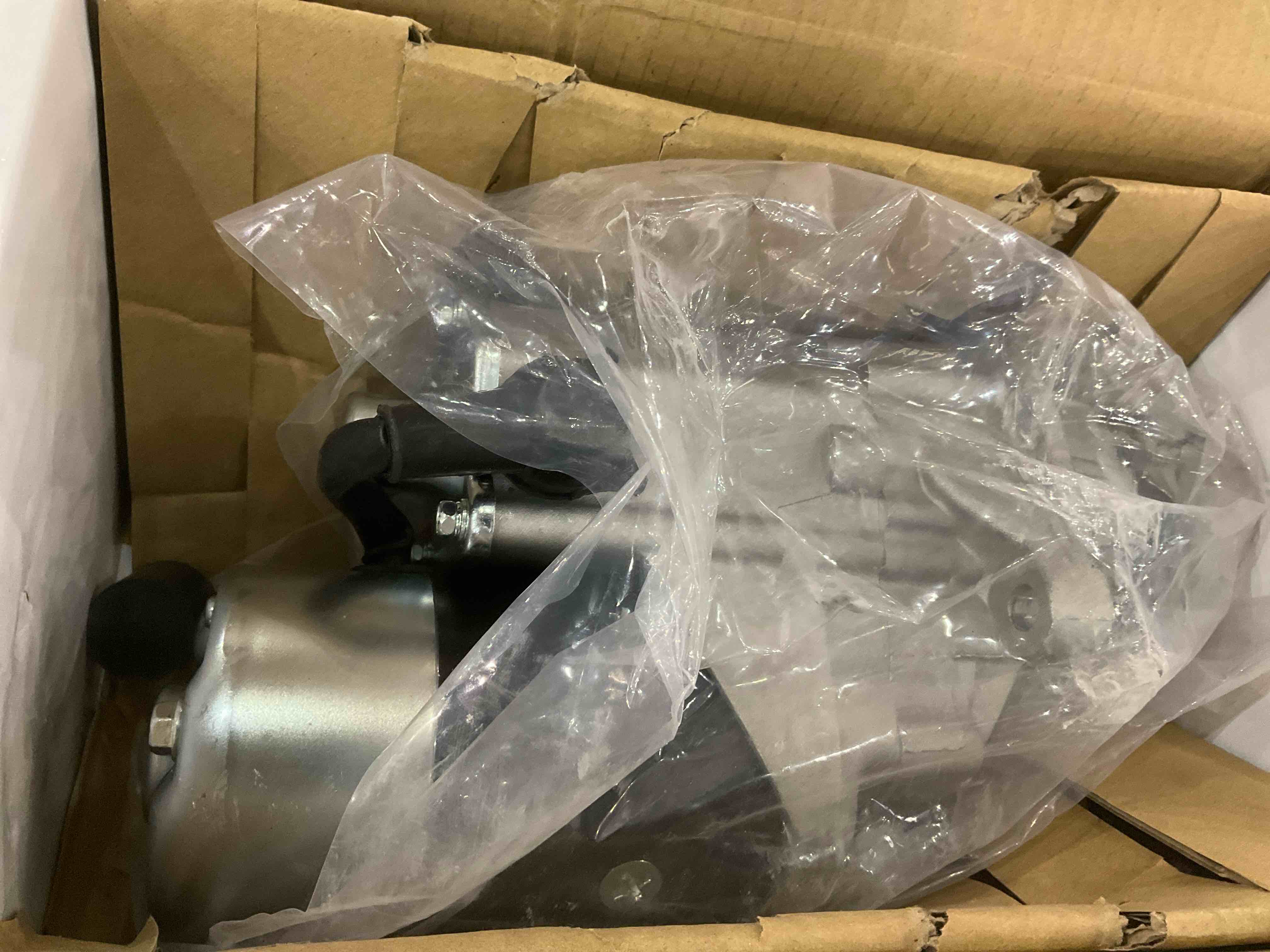 https://s3.amazonaws.com/lotting-images-prod/BargainHunt/EXS01325976_1712601975953.jpeg